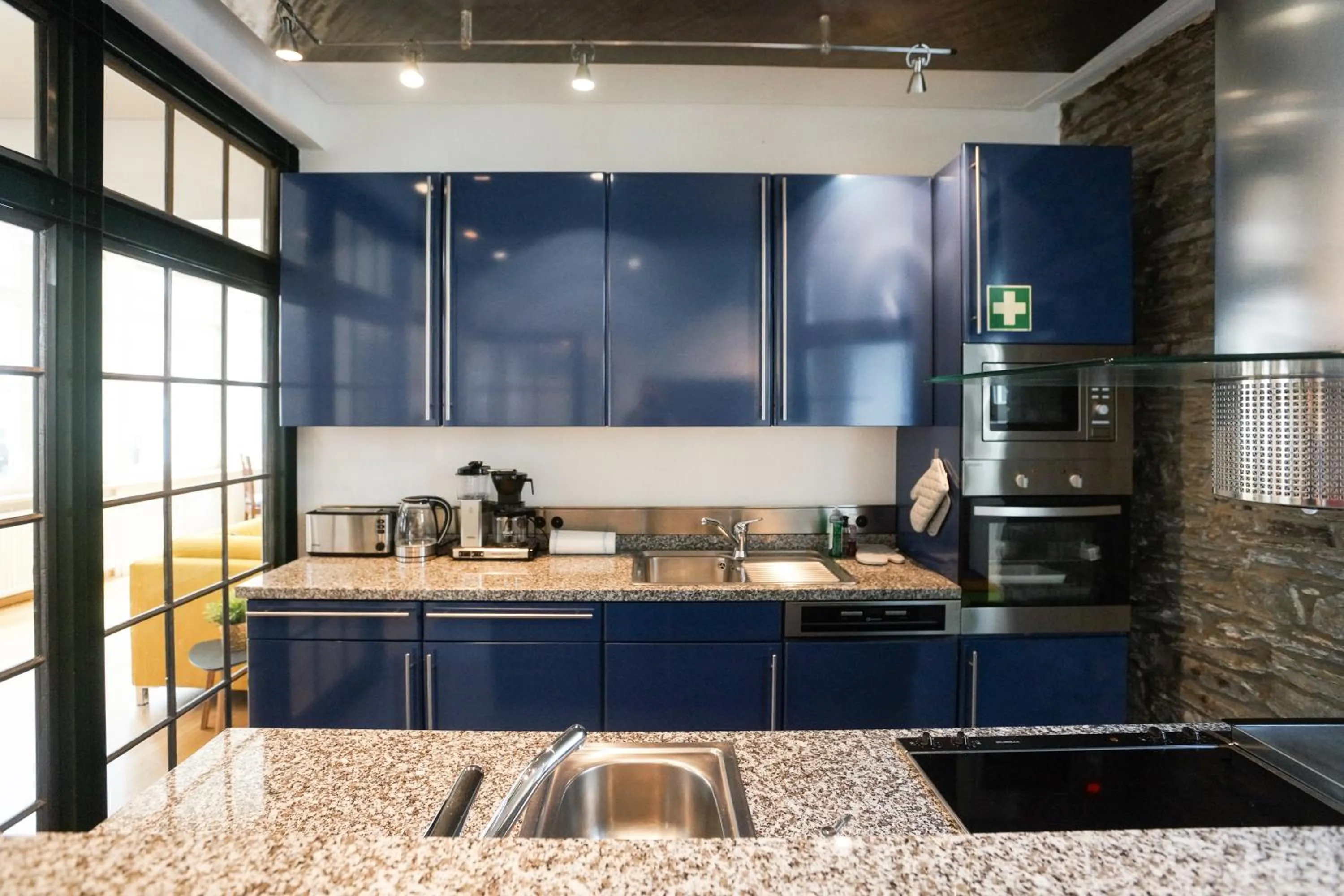 LOFT13 Traumhafte Wohnung mit Terrasse für 8 Gäste