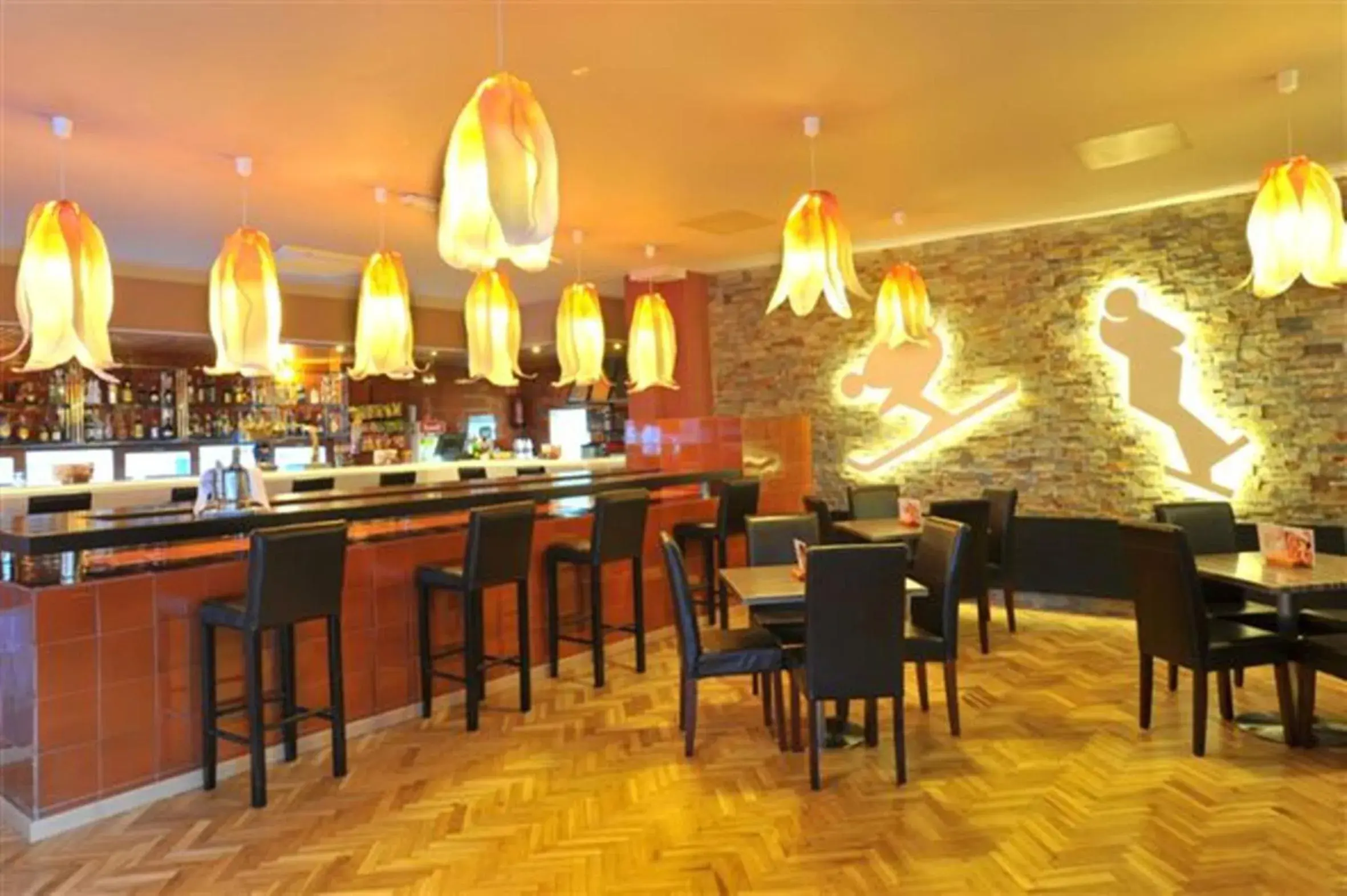 Lounge or bar in Evenia Monte Alba Lounge or bar in Evenia Monte Alba