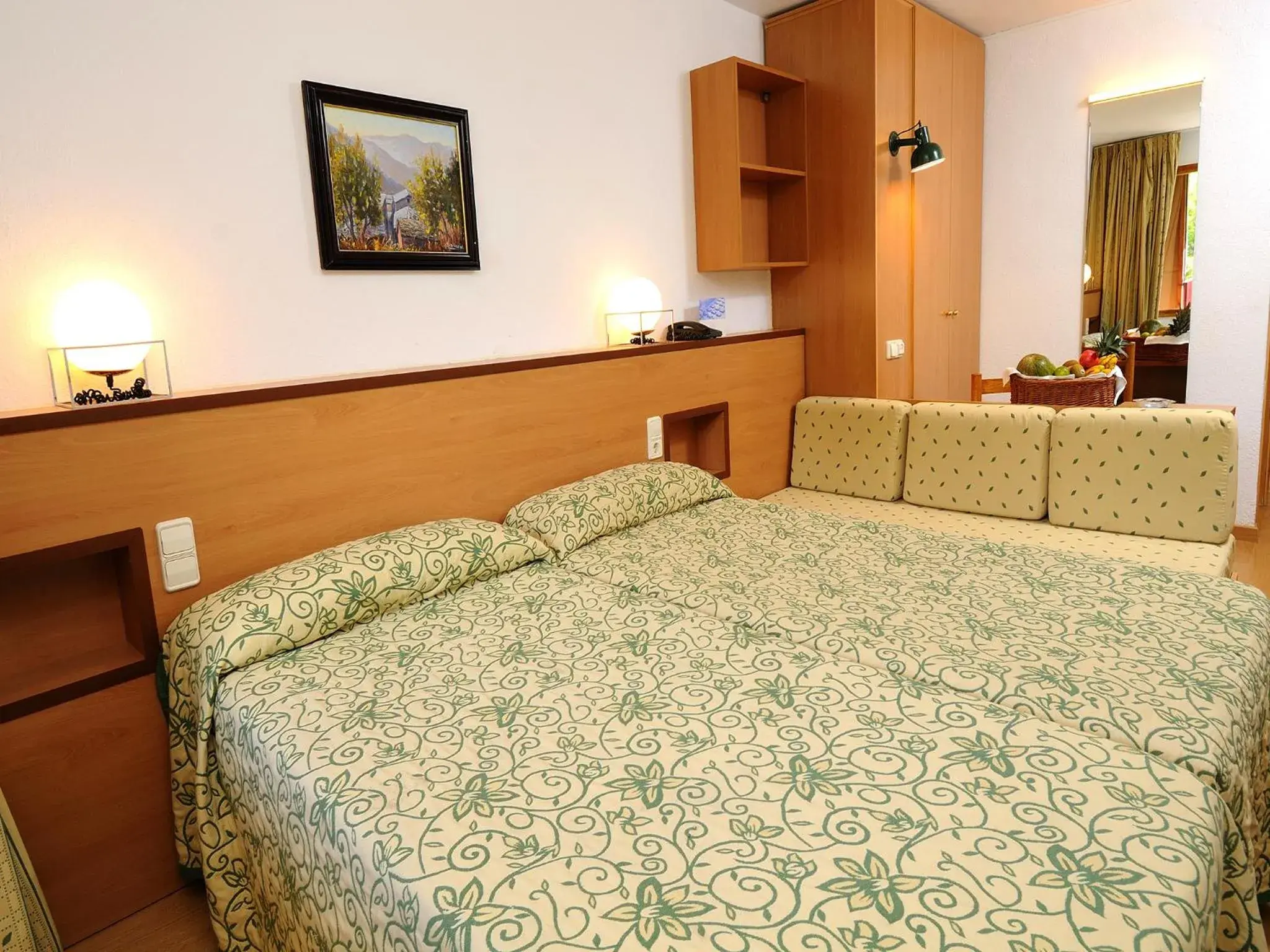 Bedroom, Bed in Evenia Monte Alba Bedroom, Bed in Evenia Monte Alba