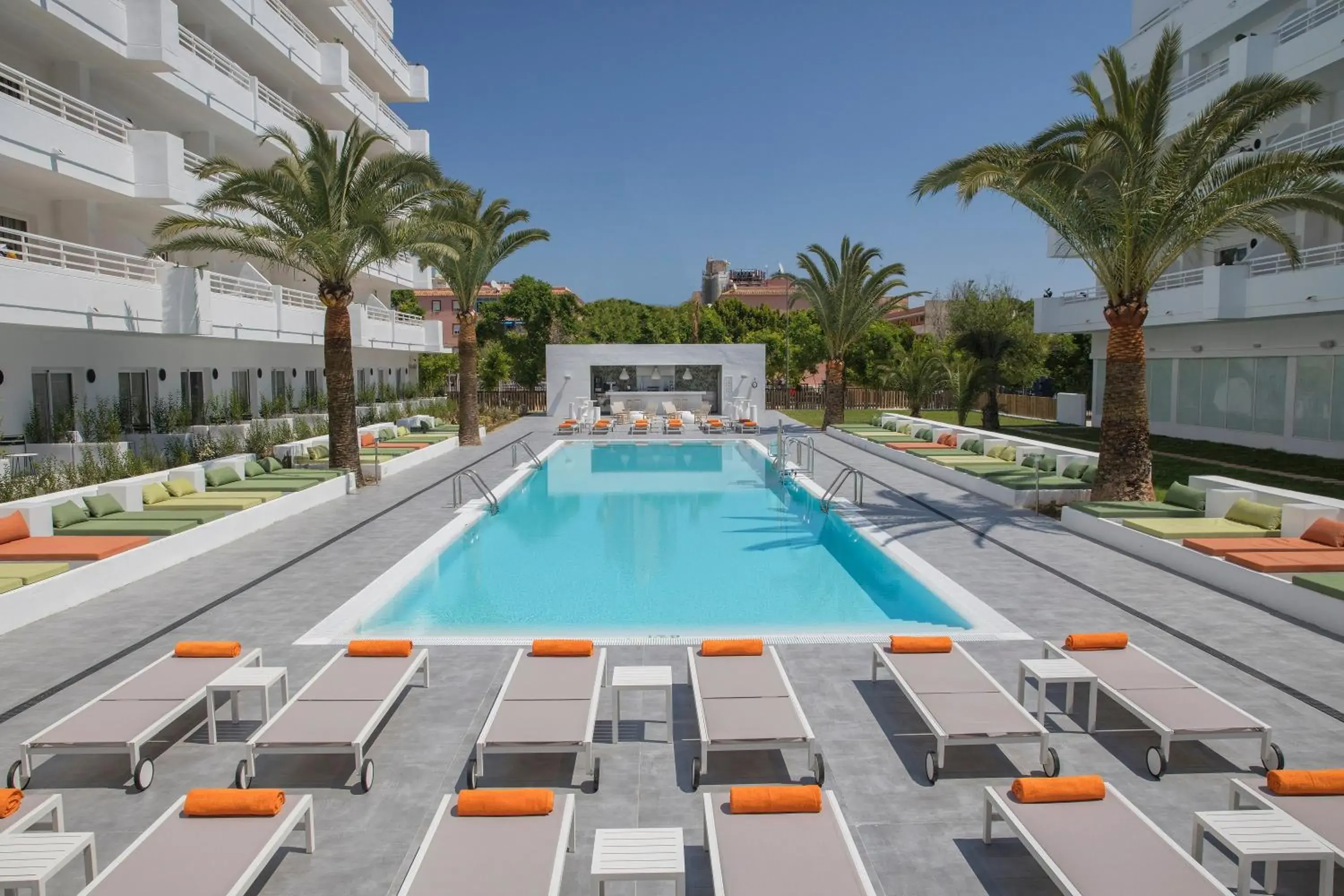 Swimming pool in HM Martinique Swimming pool in HM Martinique