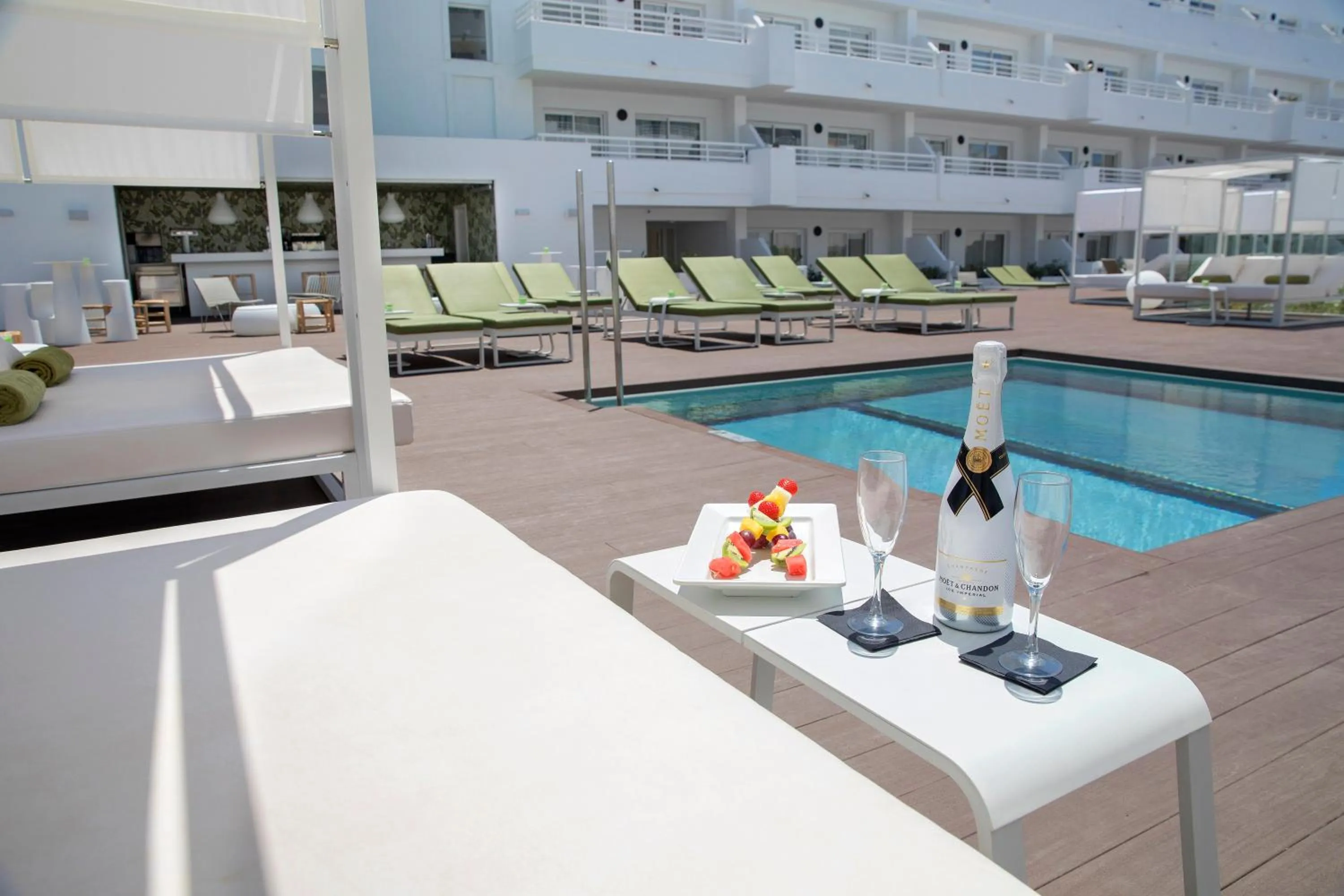 Swimming pool in HM Martinique