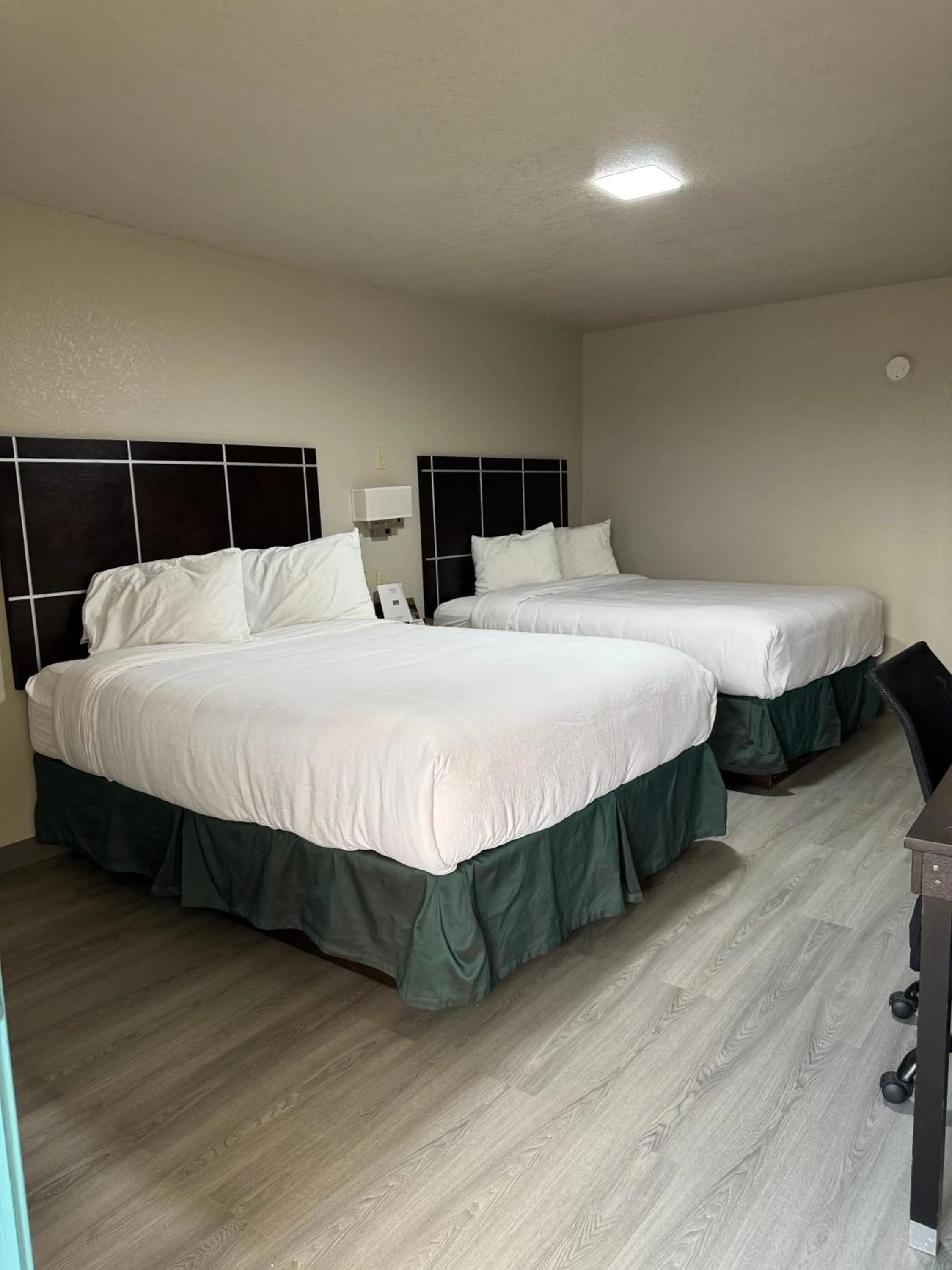 Bed in Executive inn