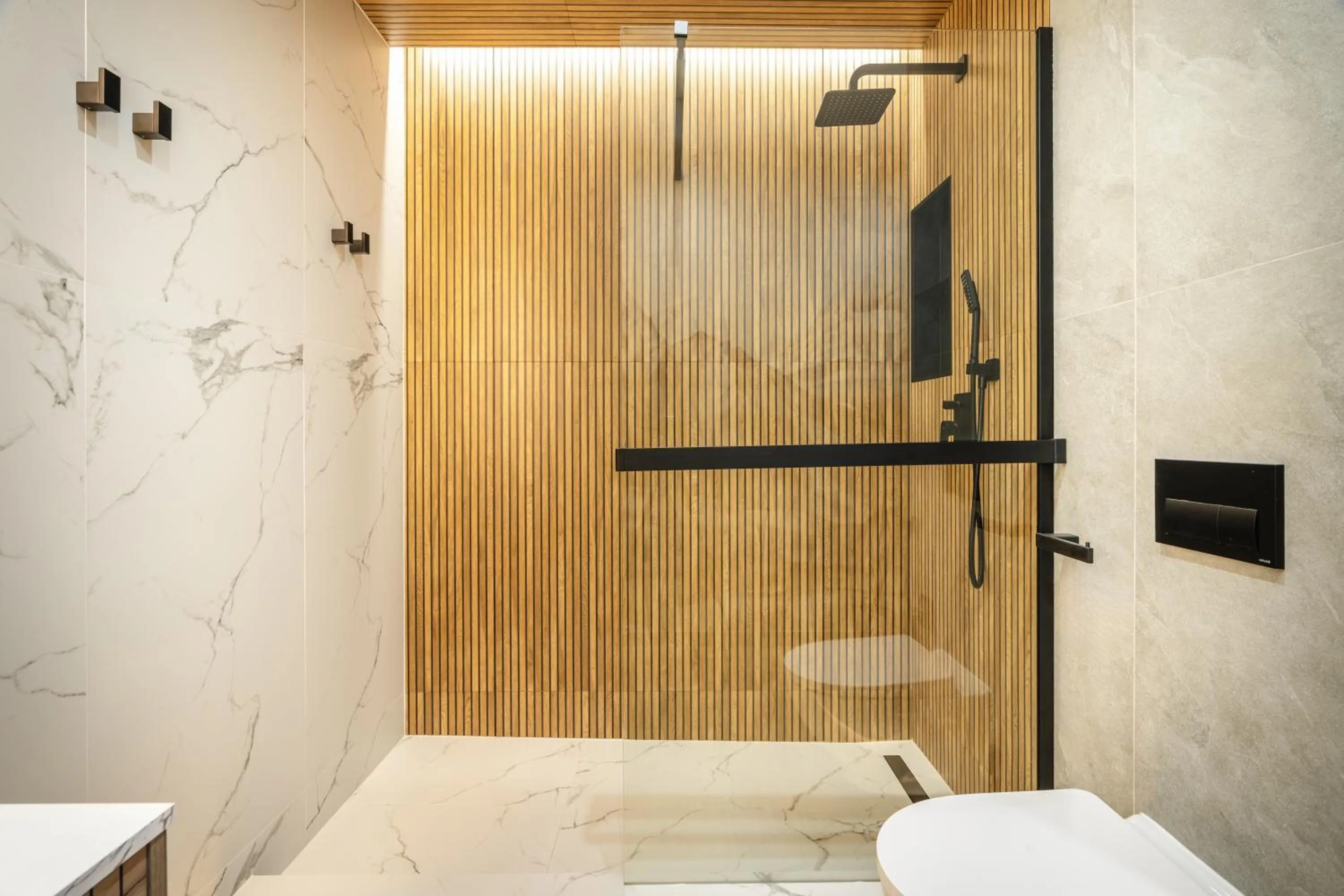 Shower in Polana Resort - LoftAffair Collection