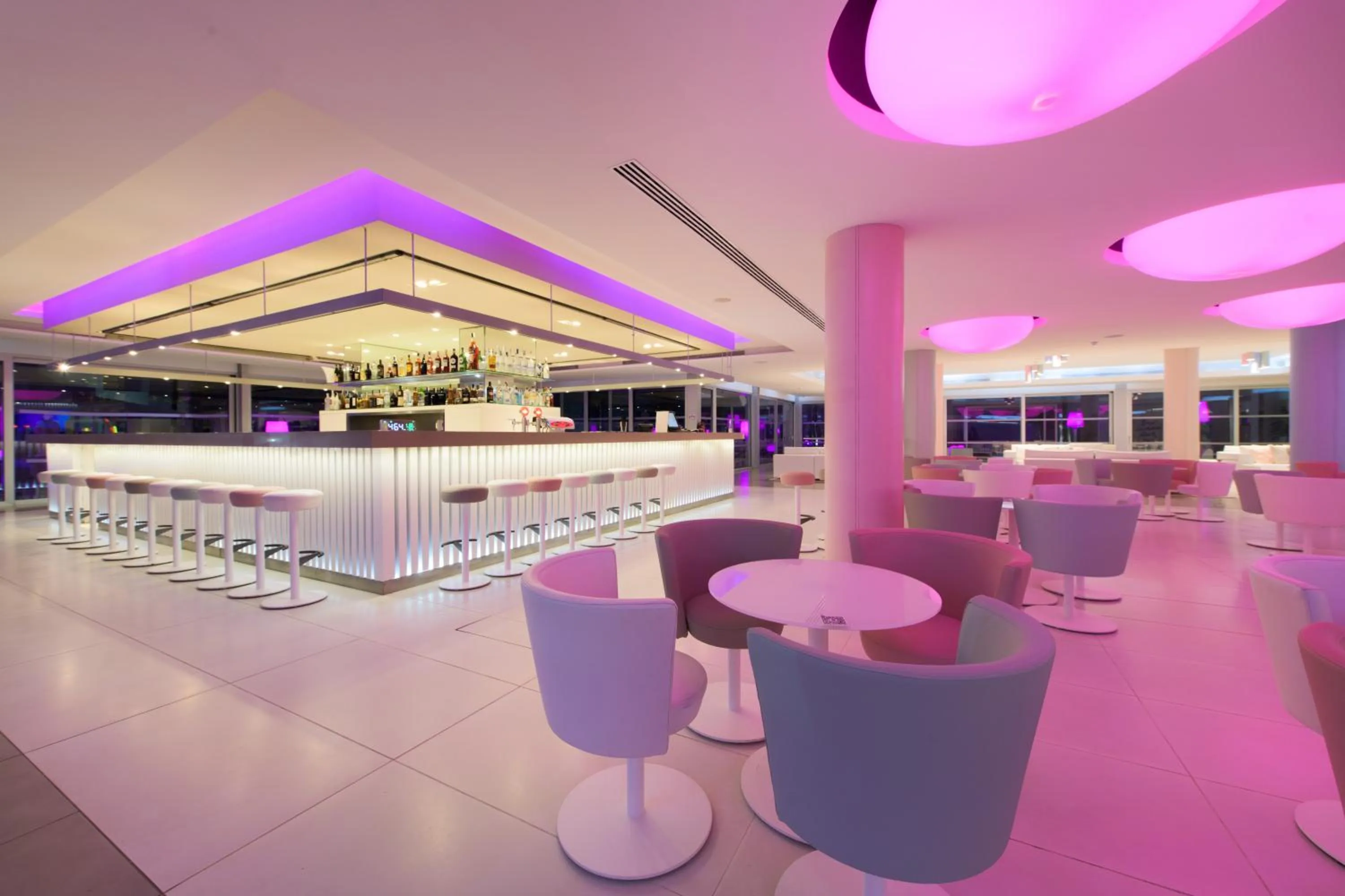 Lounge or bar in Hotel Garbi Ibiza & Spa