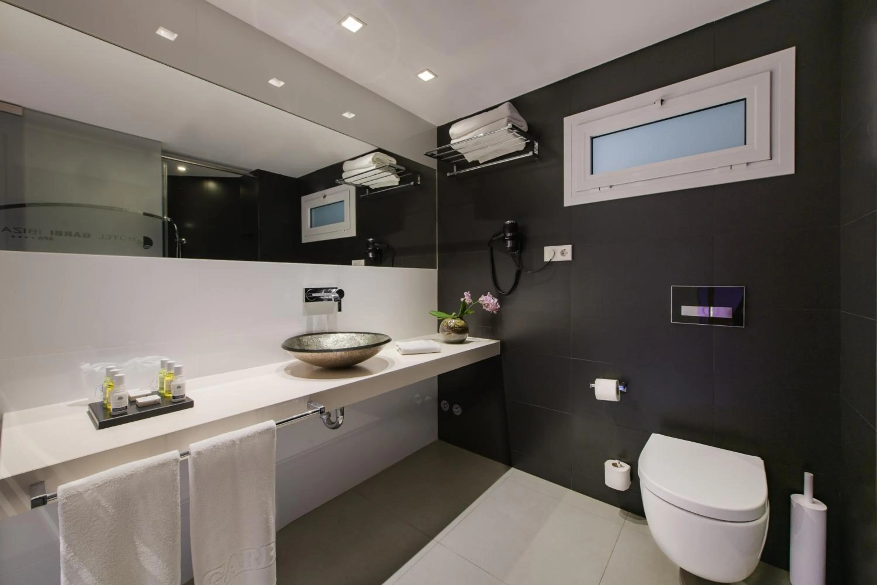 Bathroom in Hotel Garbi Ibiza & Spa