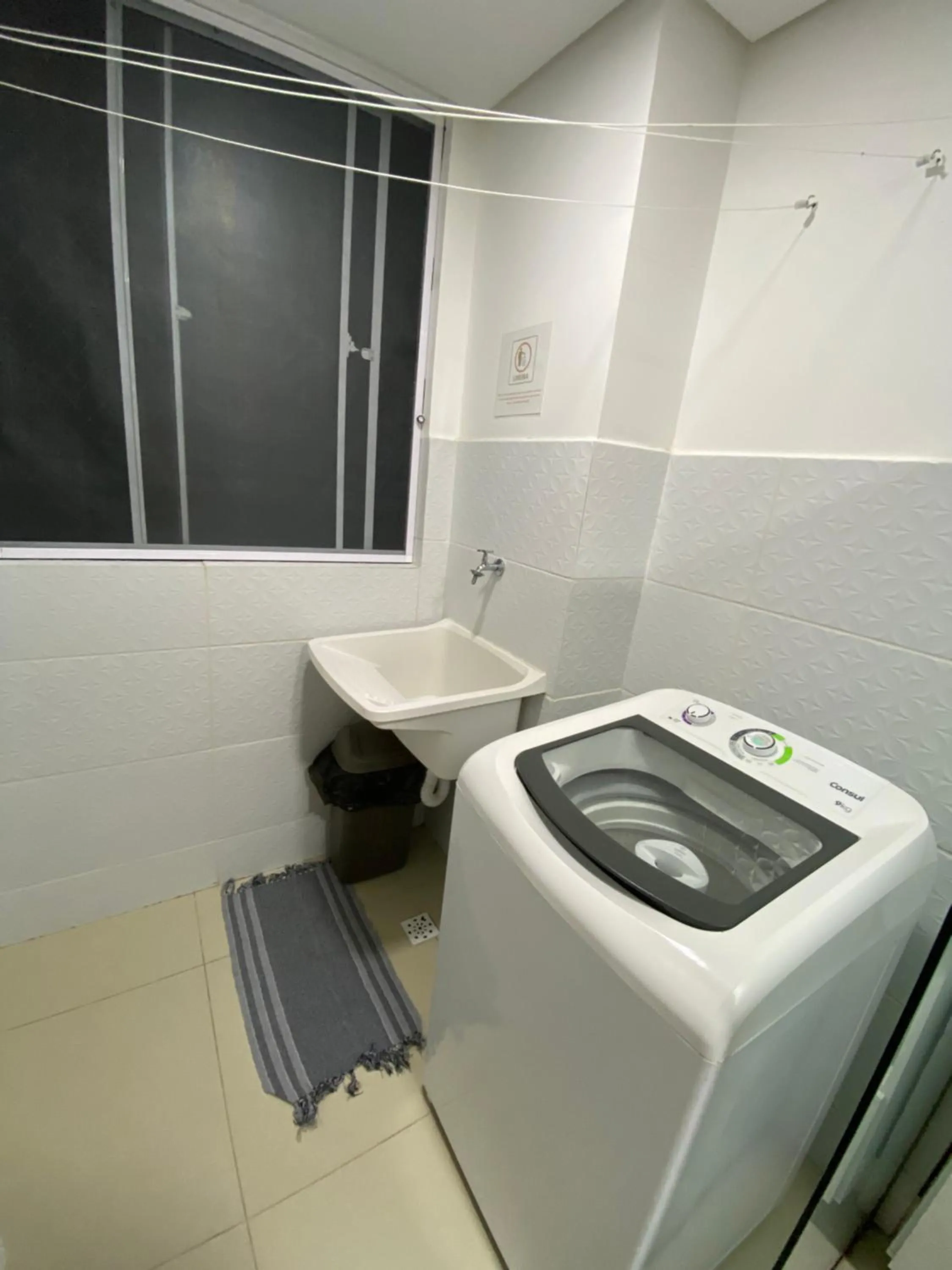 washing machine in Mirantes 59 Apto próximo à Ponta Negra e Cotovelo