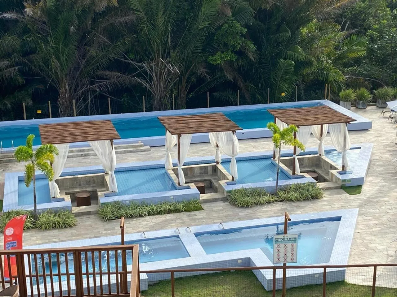 Pool view in Mirantes 59 Apto próximo à Ponta Negra e Cotovelo
