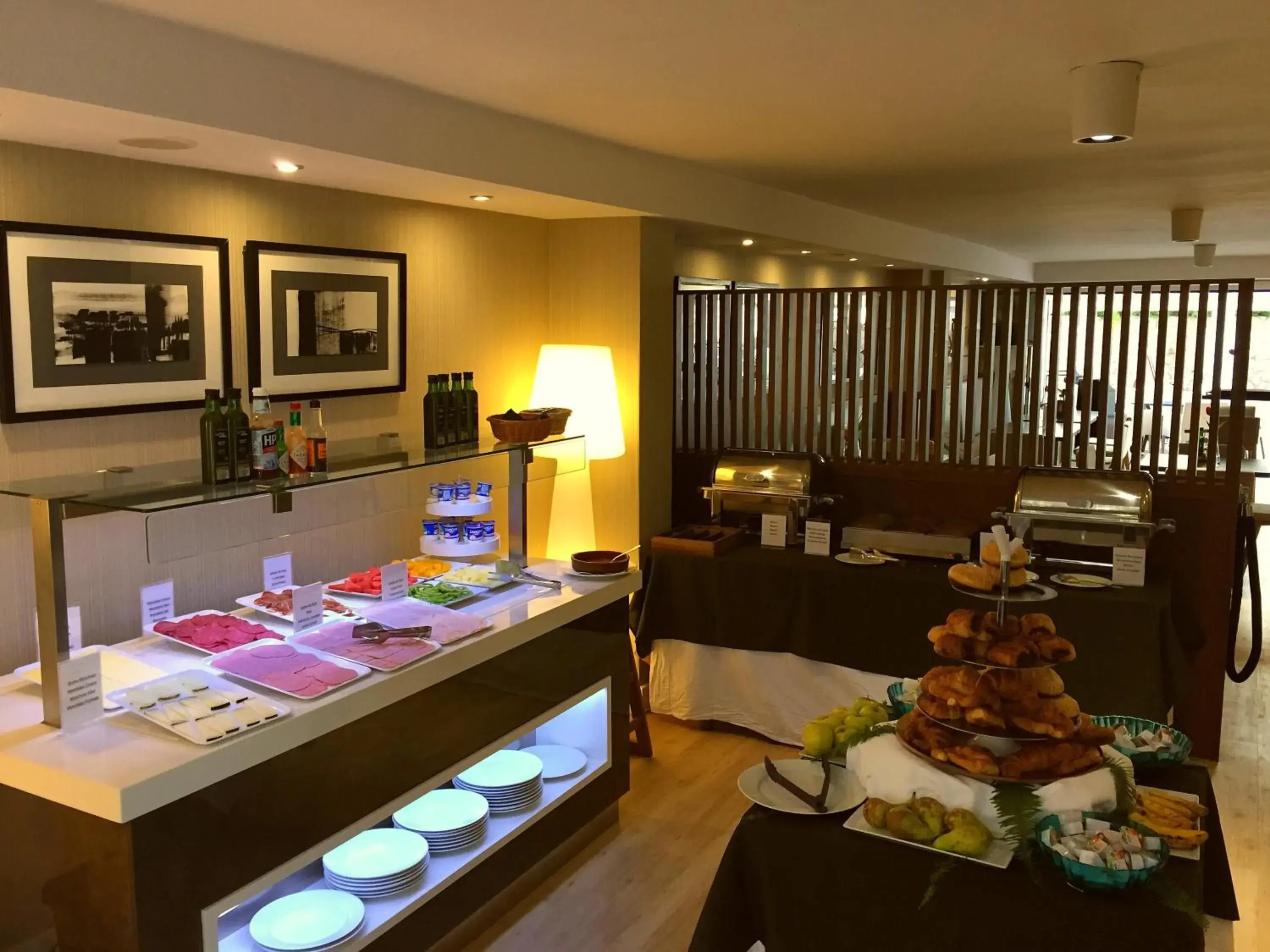 Restaurant/places to eat in Puerto Azul Marbella Restaurant/places to eat in Puerto Azul Marbella