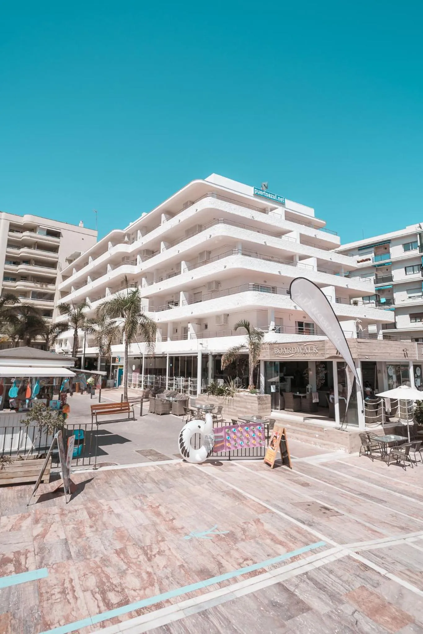 Property building in Puerto Azul Marbella