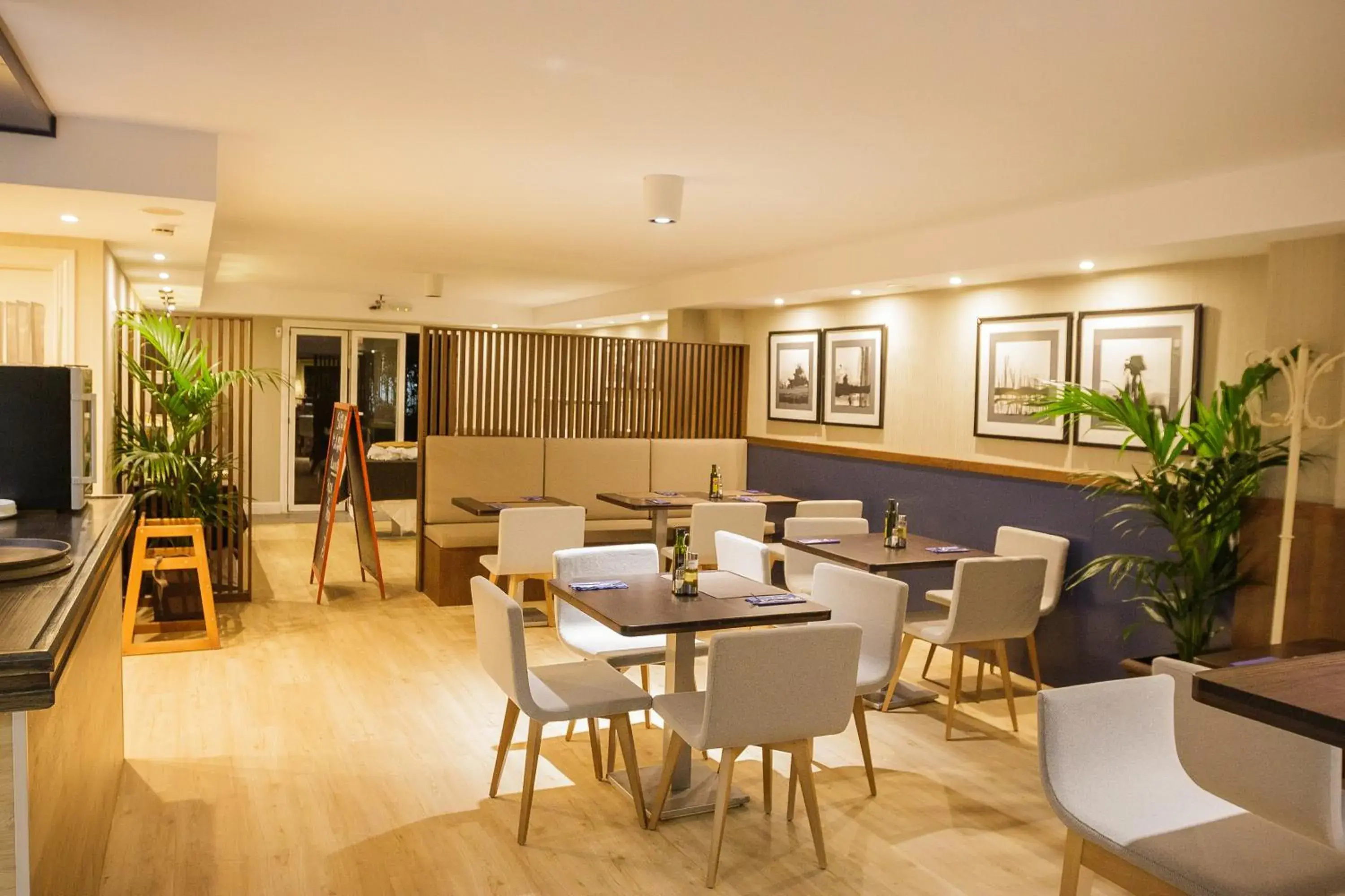 Restaurant/places to eat in Puerto Azul Marbella Restaurant/places to eat in Puerto Azul Marbella