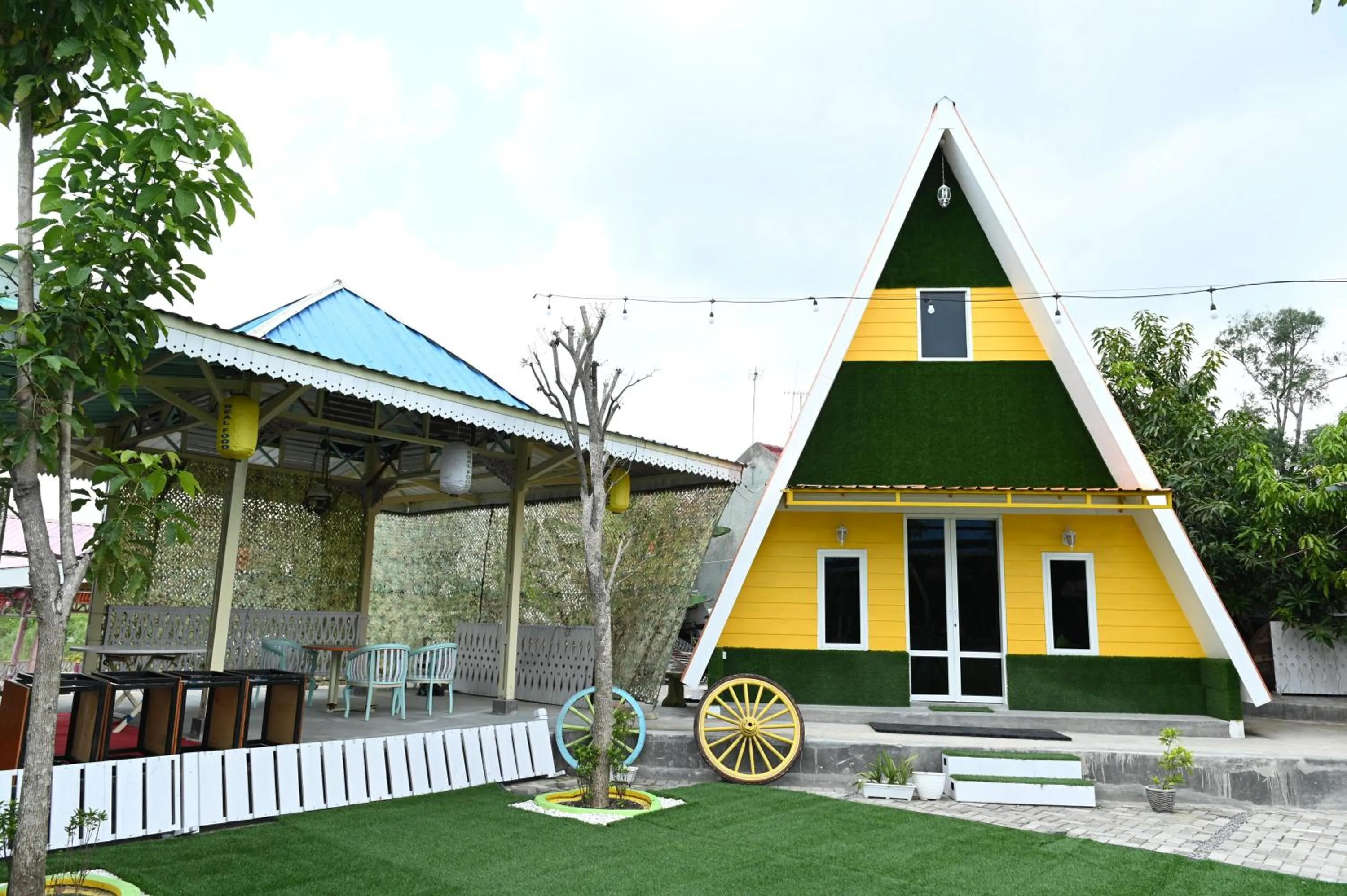 MCM HOTEL WISATA BOJONEGORO