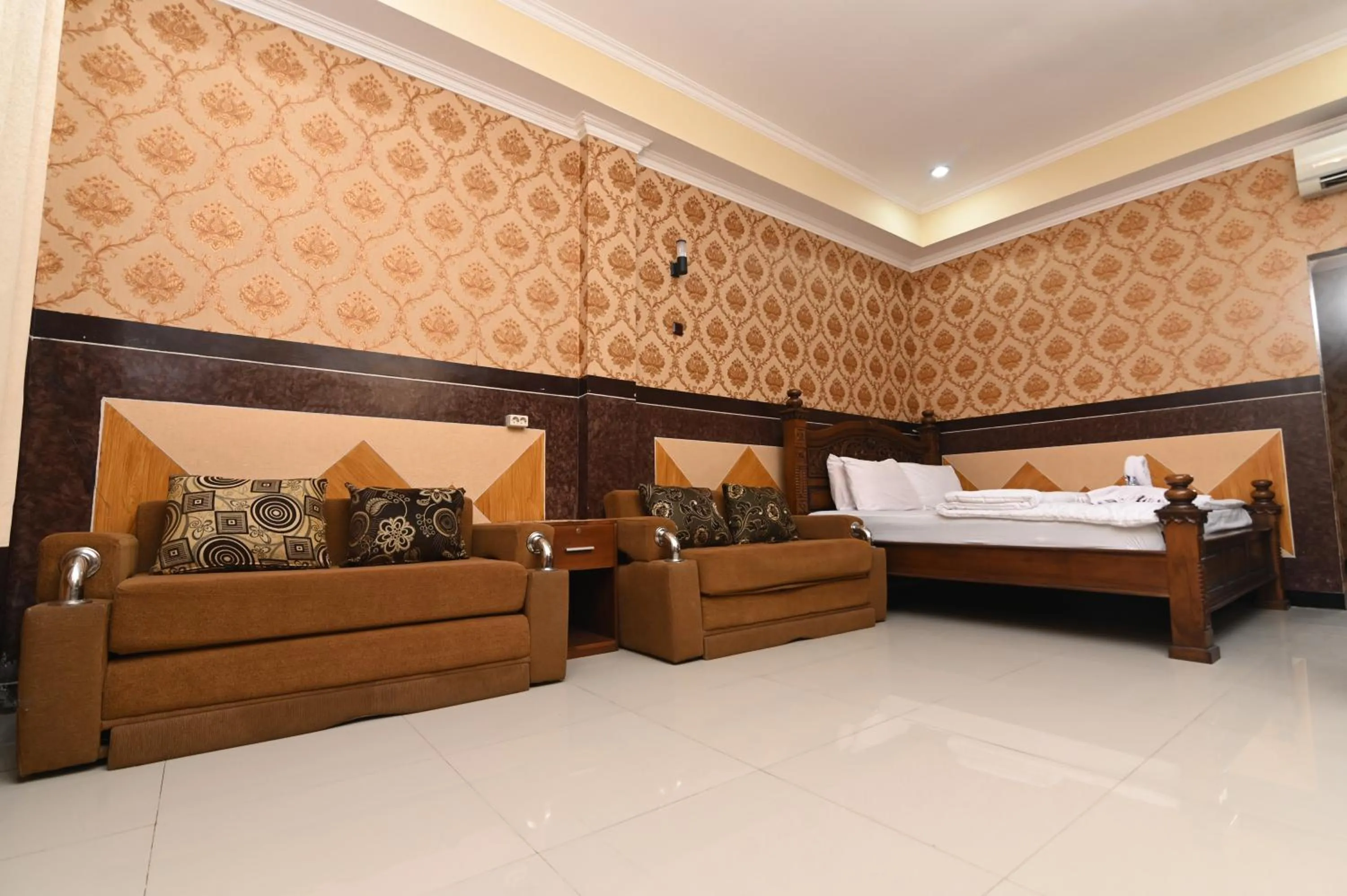 Bed in MCM HOTEL WISATA BOJONEGORO