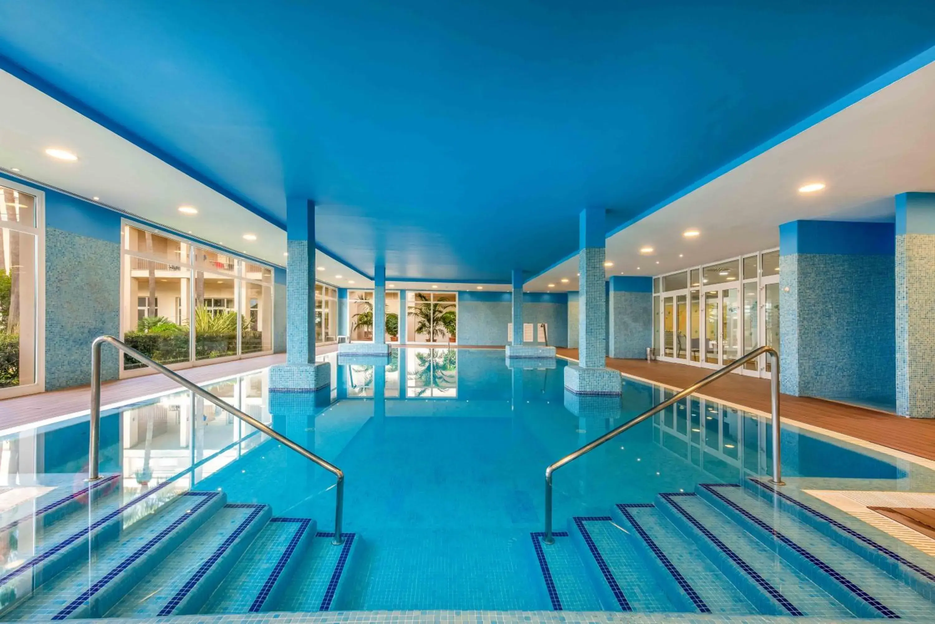 Swimming pool in Valentin Sancti Petri Swimming pool in Valentin Sancti Petri