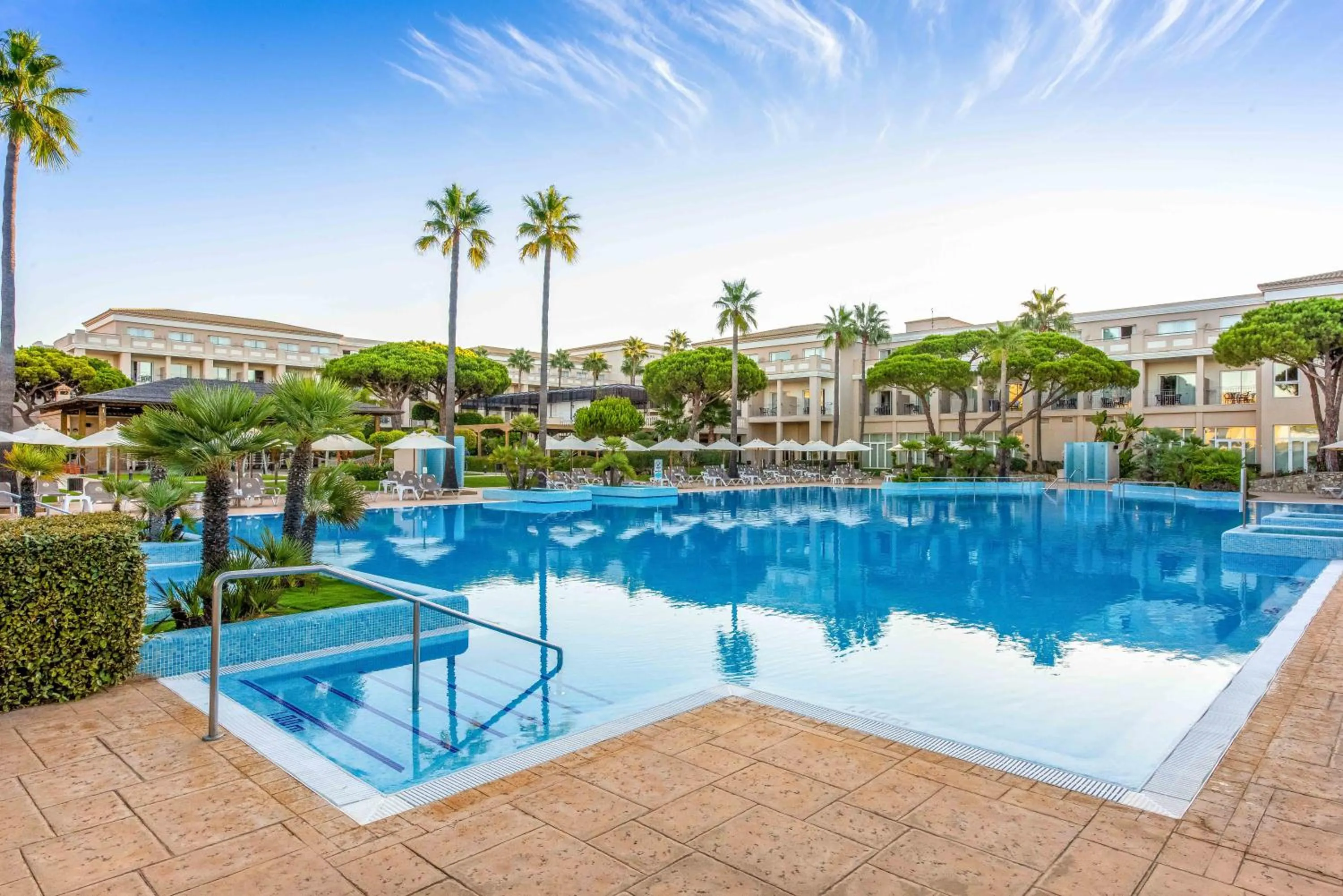 Swimming pool in Valentin Sancti Petri