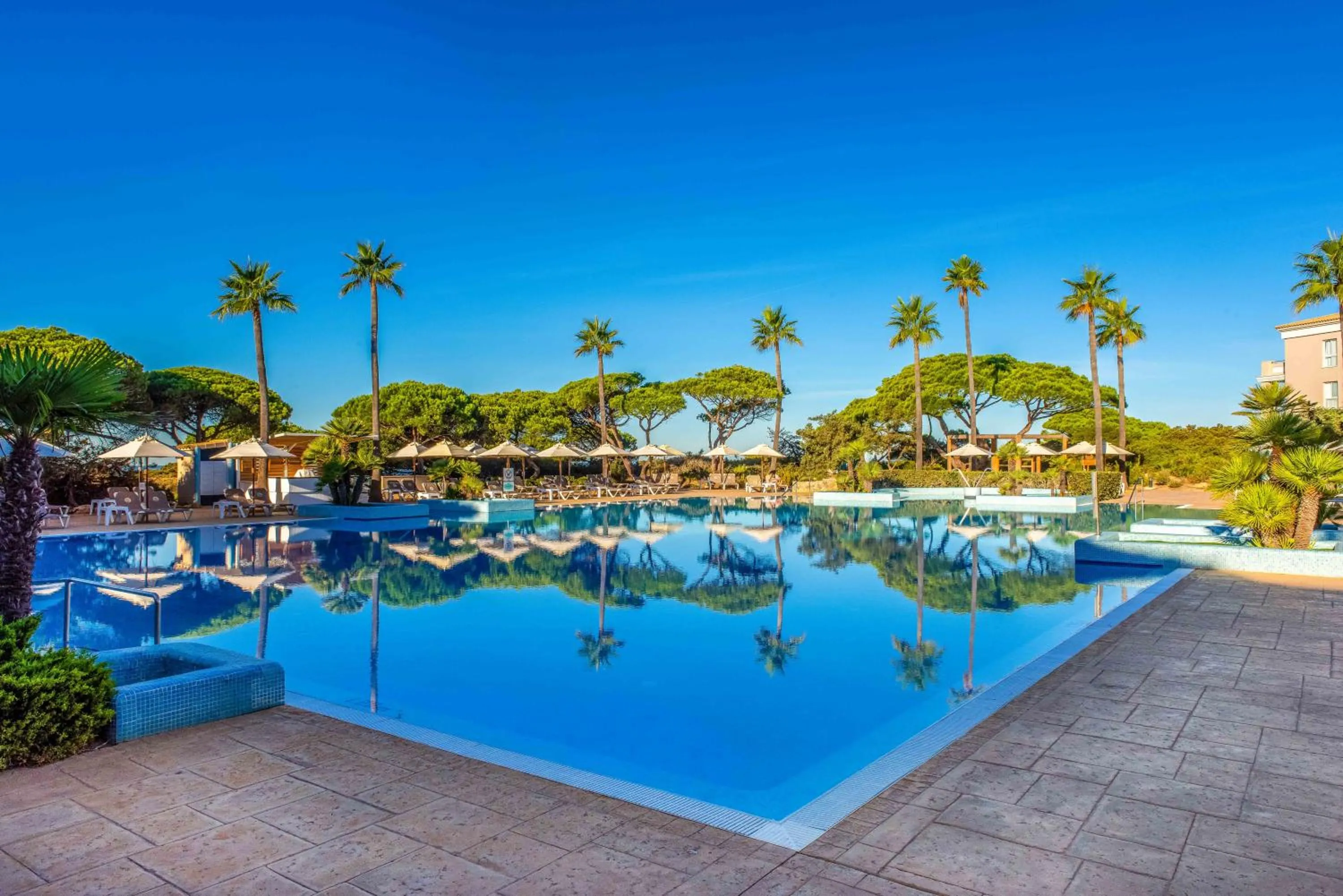 Swimming pool in Valentin Sancti Petri
