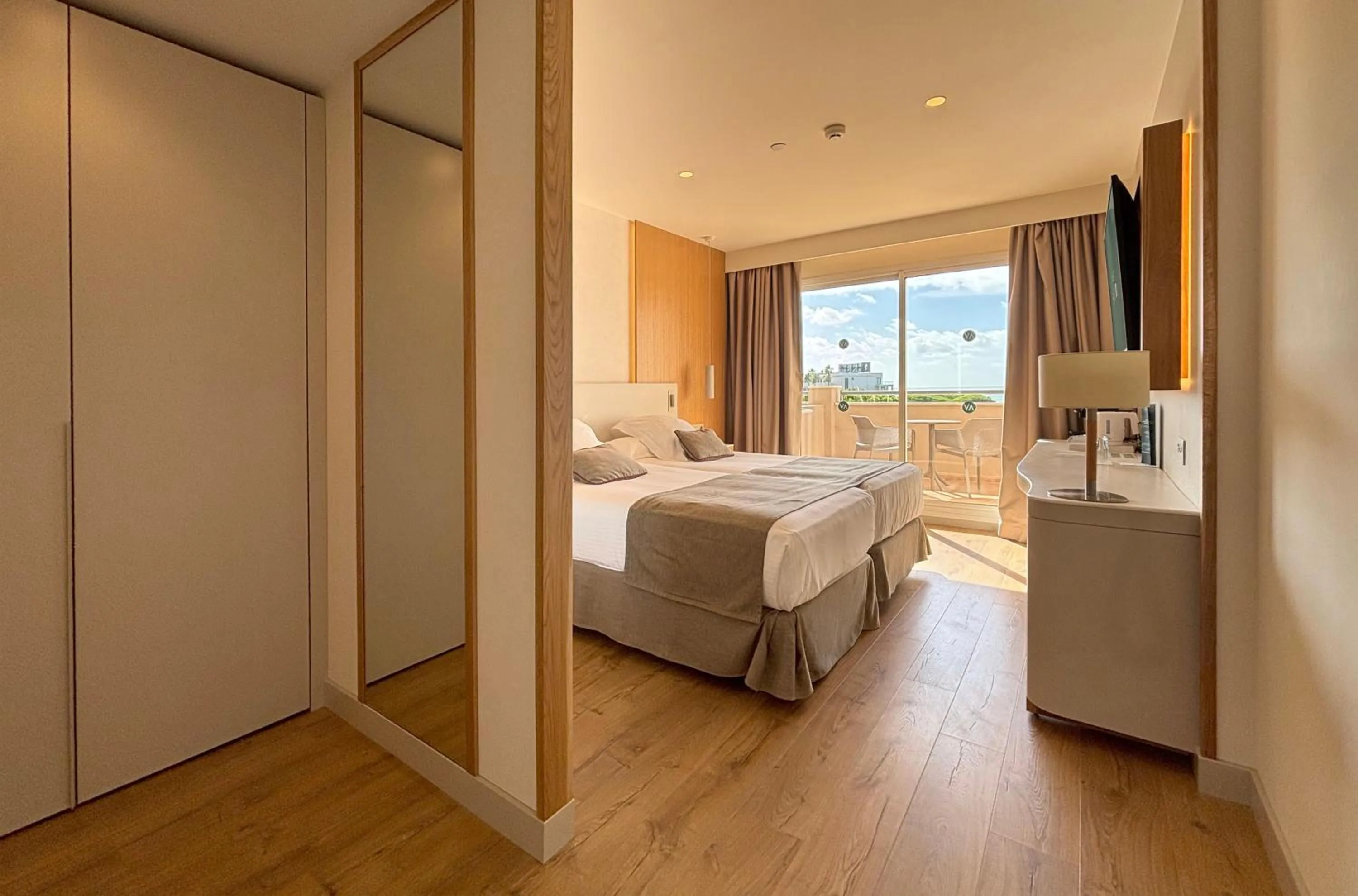 Photo of the whole room, Bed in Valentin Sancti Petri