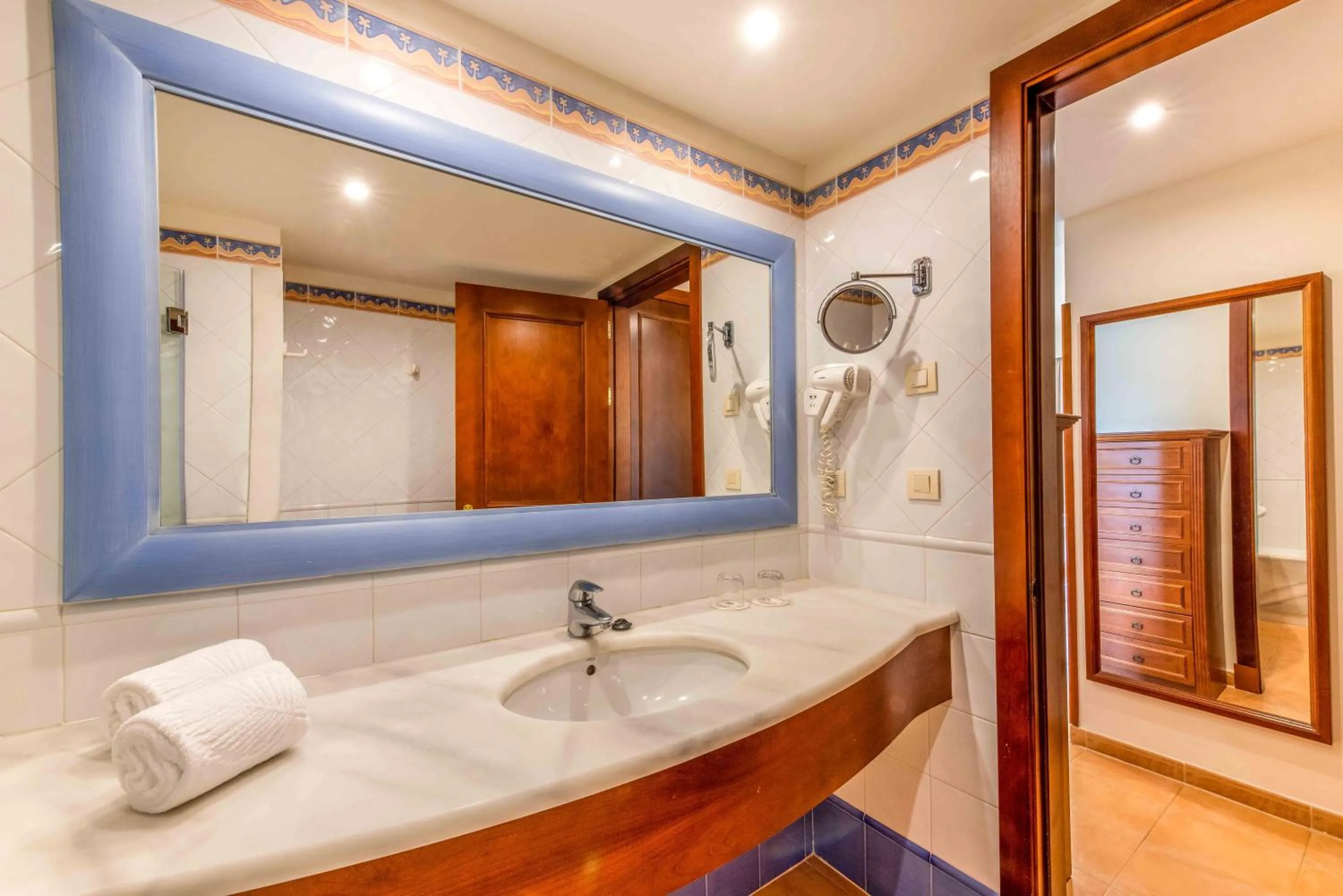 Toilet in Valentin Sancti Petri