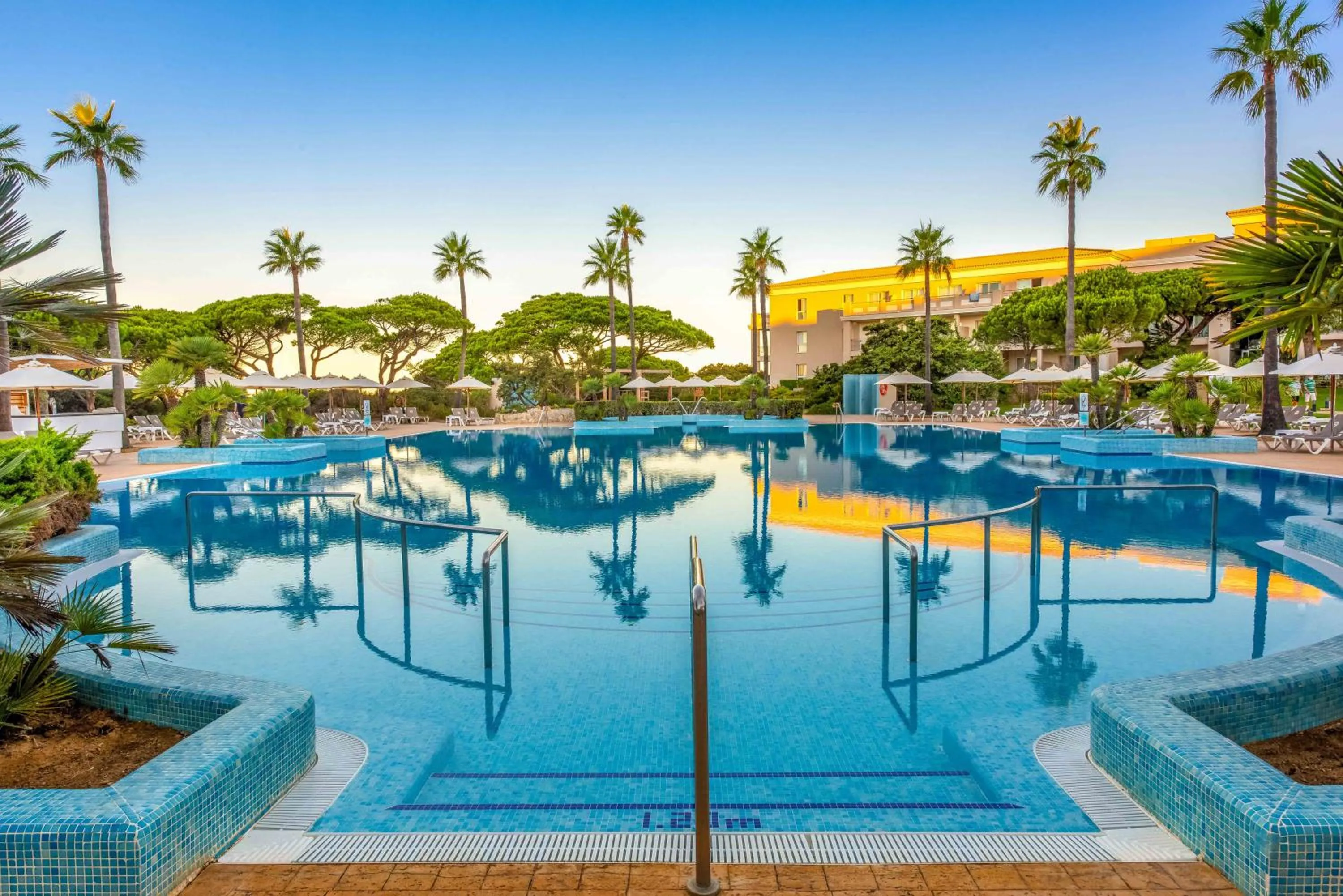 Swimming pool in Valentin Sancti Petri