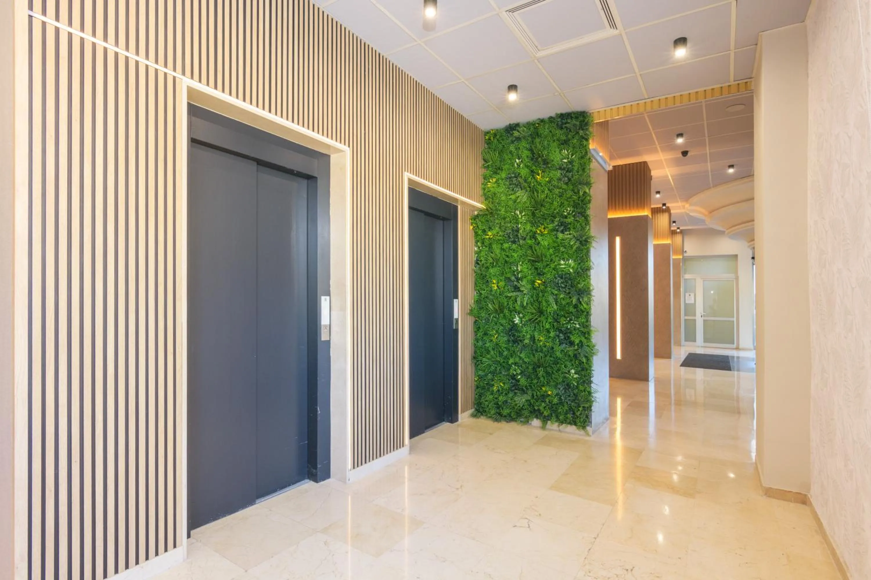 Area and facilities in Hotel Parasol by Dorobe