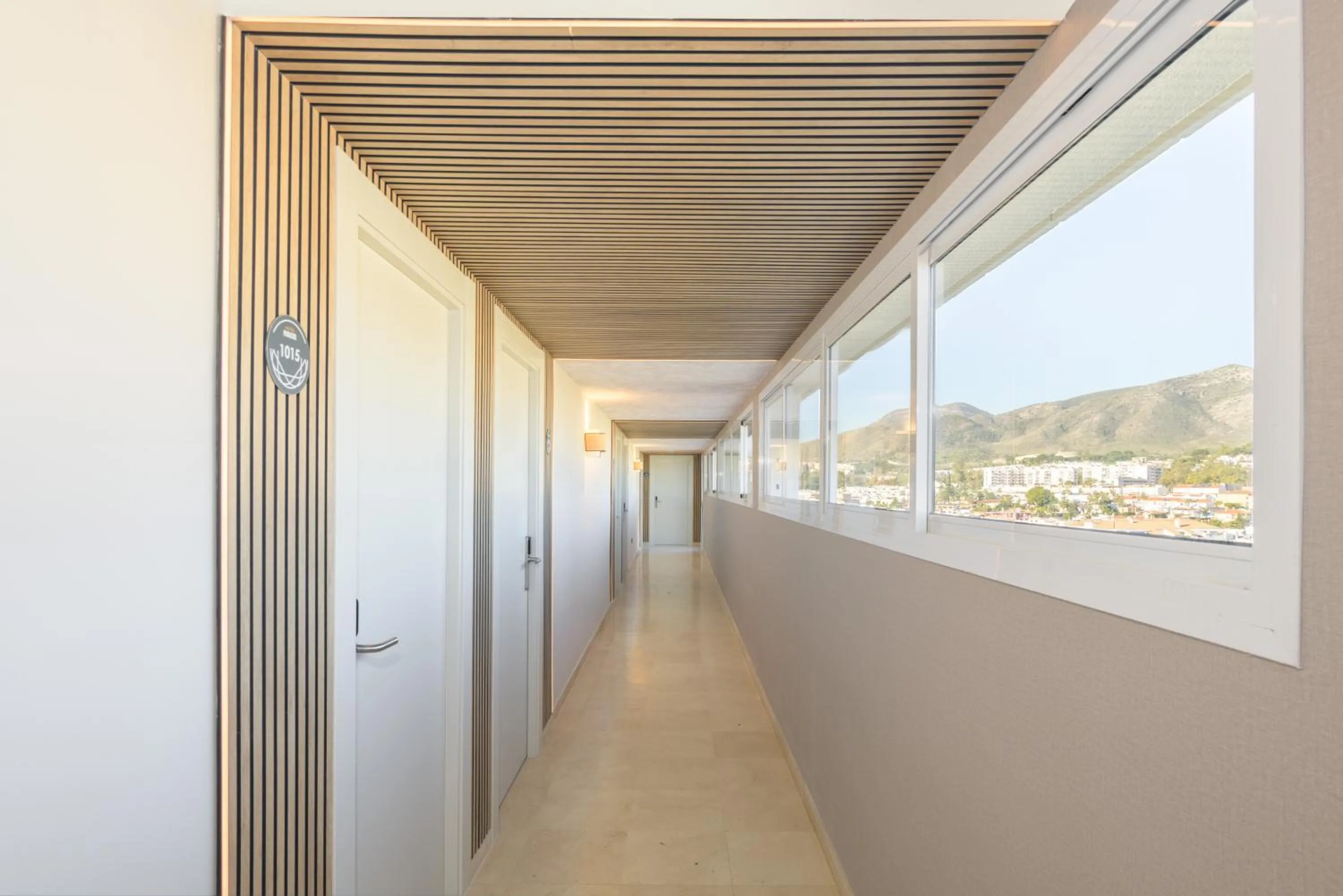 Area and facilities in Hotel Parasol by Dorobe