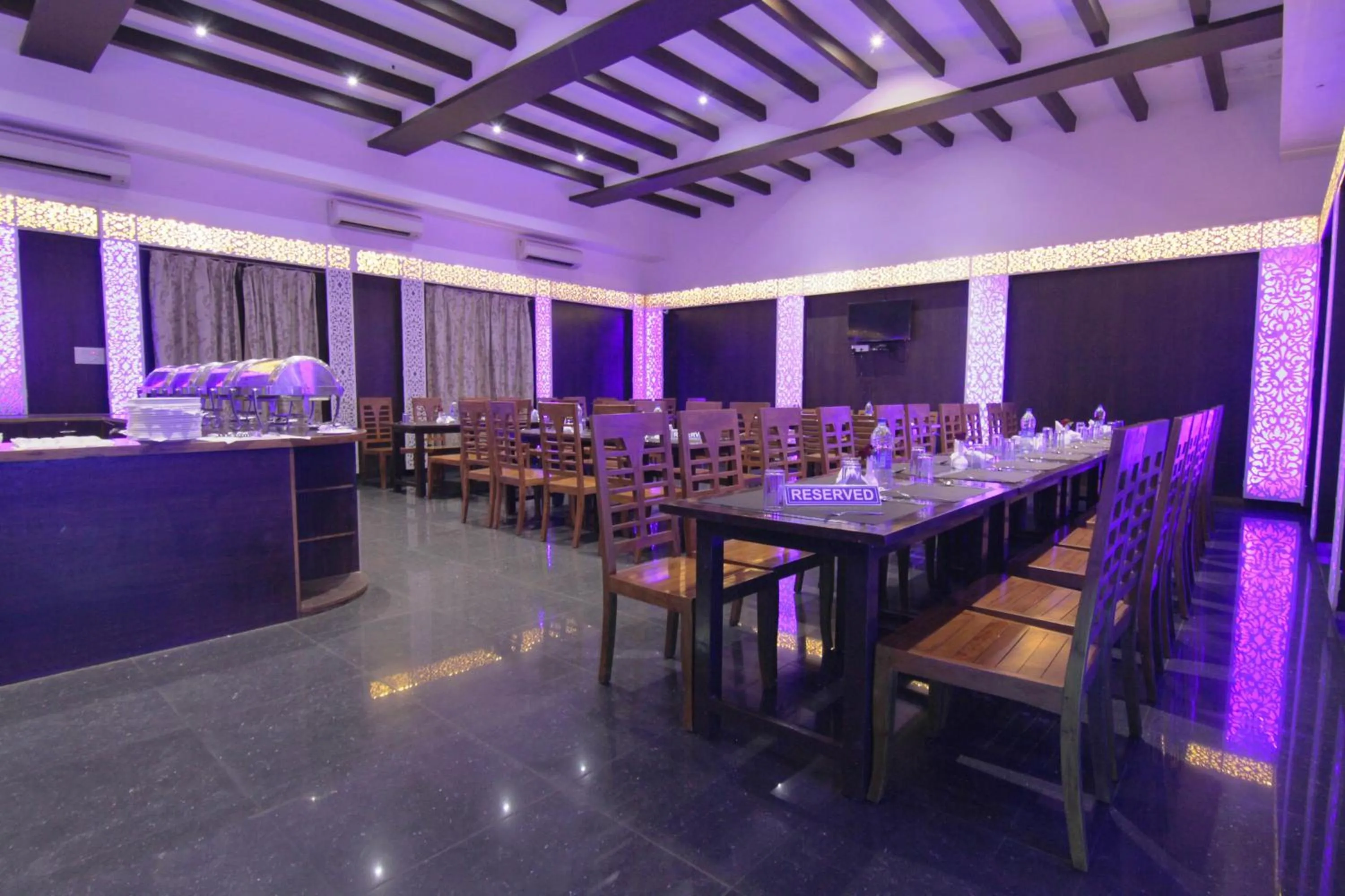 Restaurant/places to eat in Reva Resorts and Holiday Homes