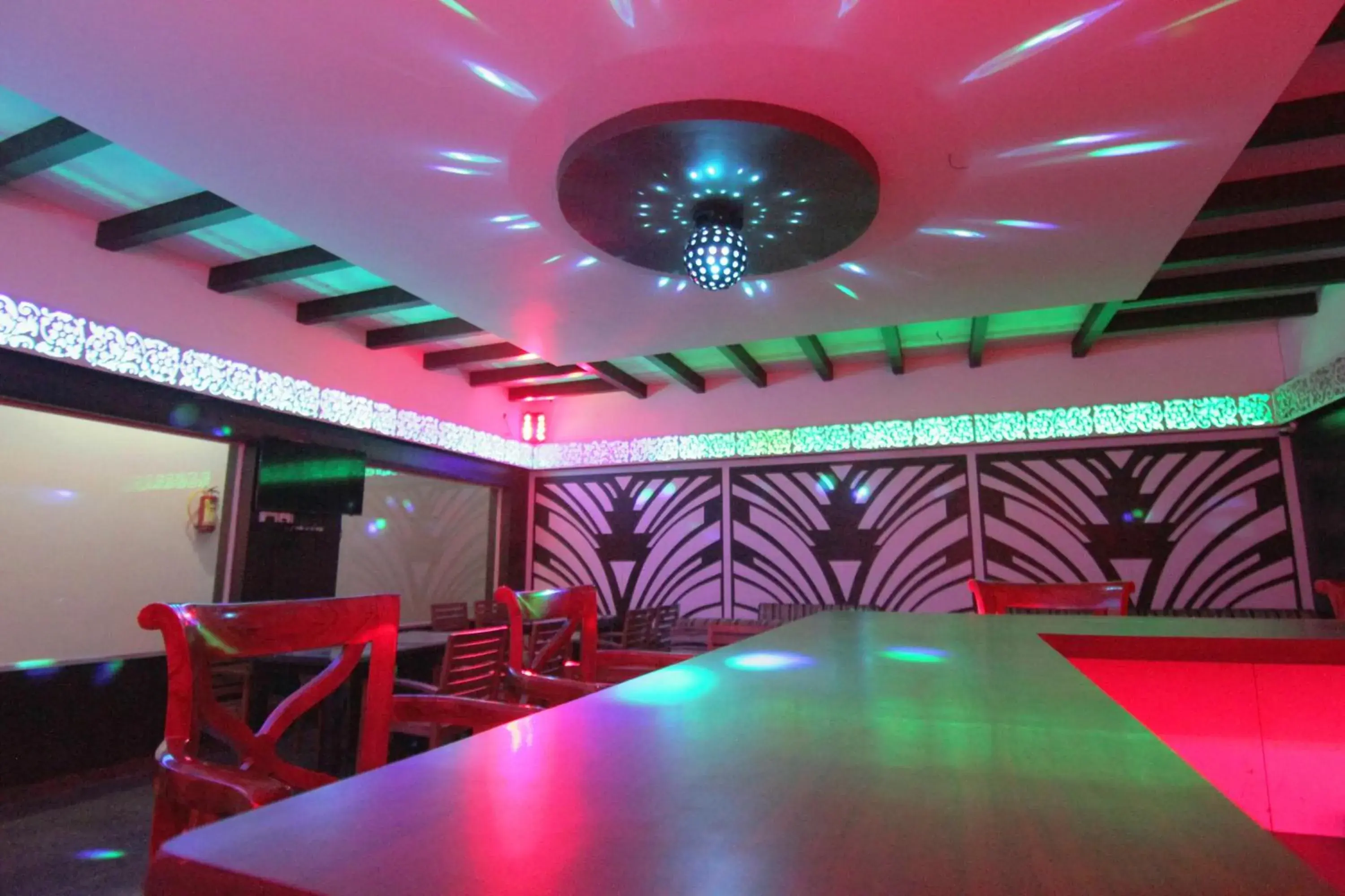 Restaurant/places to eat in Reva Resorts and Holiday Homes Restaurant/places to eat in Reva Resorts and Holiday Homes