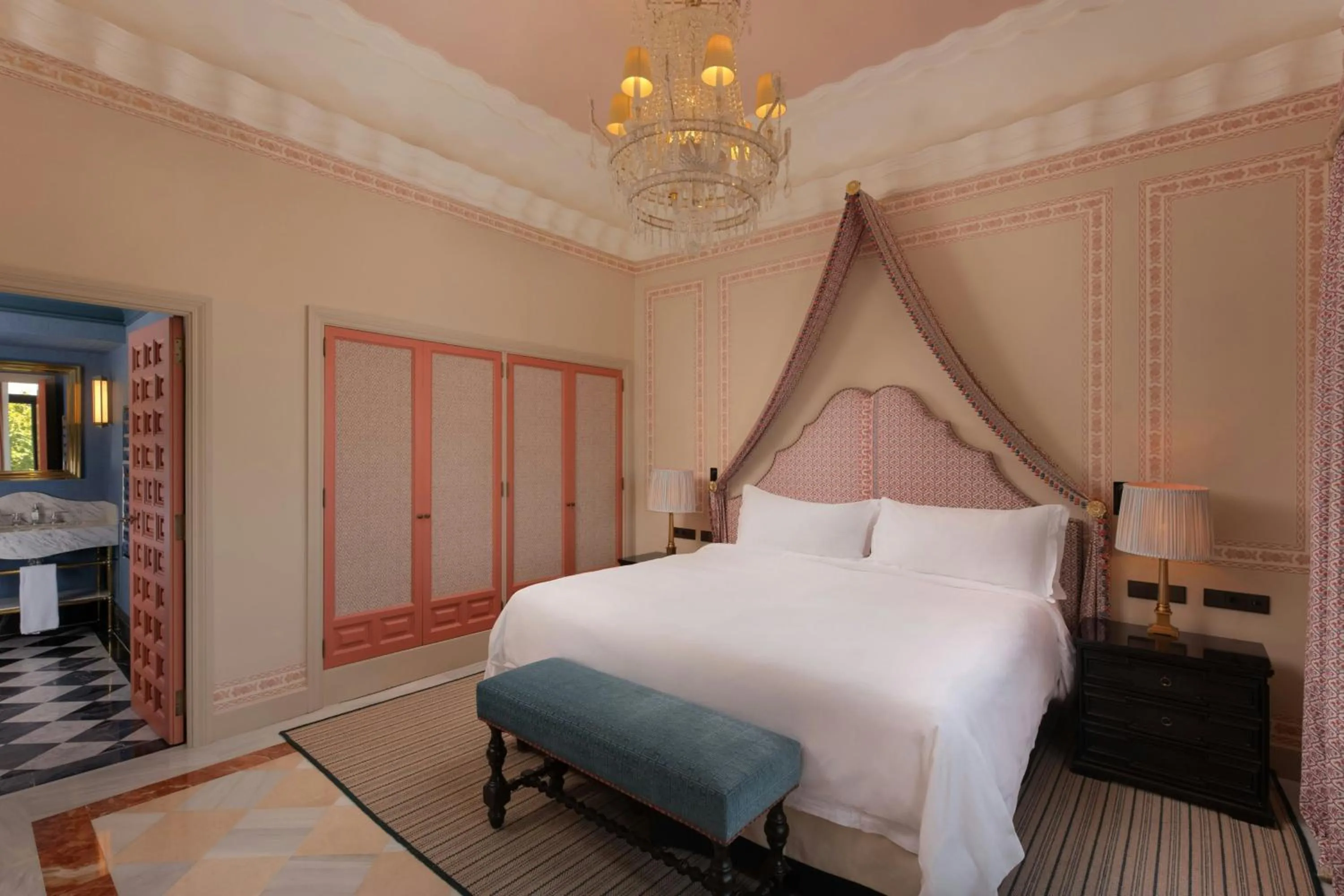 Bedroom, Bed in Hotel Alfonso XIII, a Luxury Collection Hotel, Seville