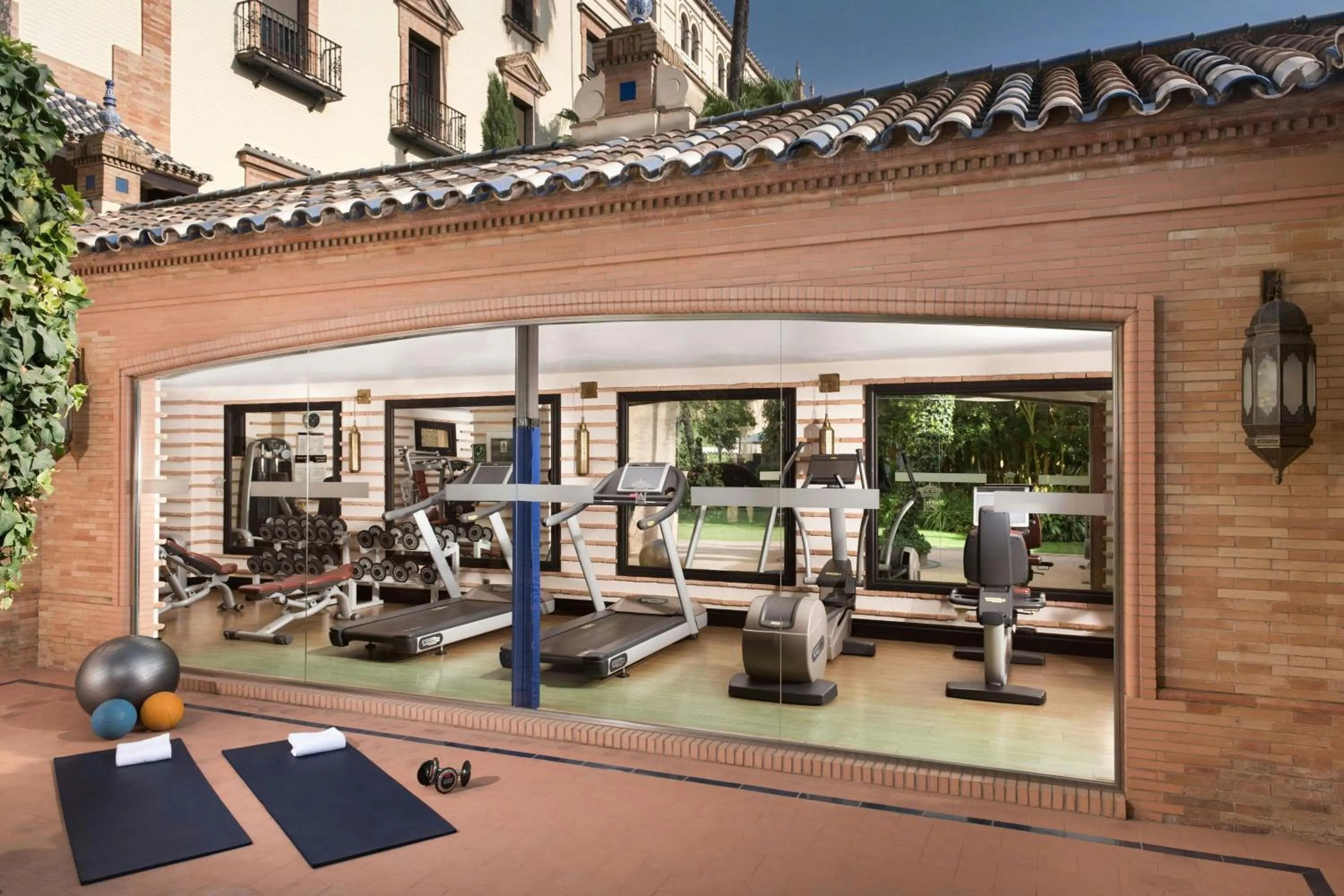 Fitness centre/facilities in Hotel Alfonso XIII, a Luxury Collection Hotel, Seville
