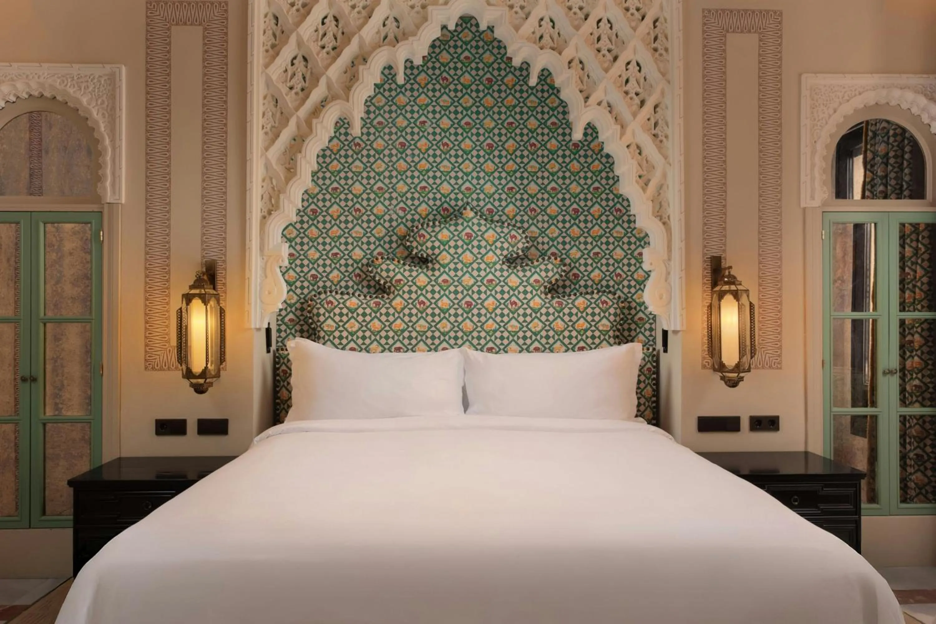Bedroom, Bed in Hotel Alfonso XIII, a Luxury Collection Hotel, Seville