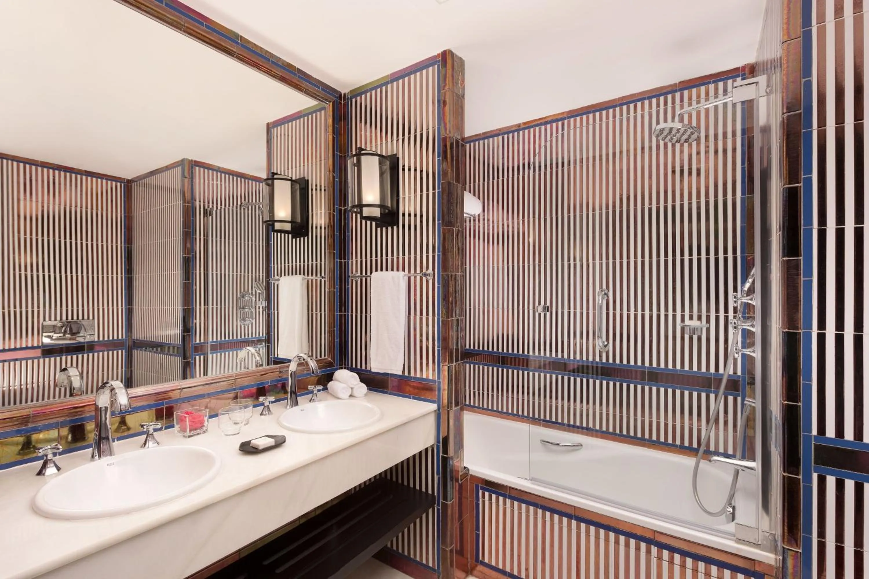 Bathroom in Hotel Alfonso XIII, a Luxury Collection Hotel, Seville