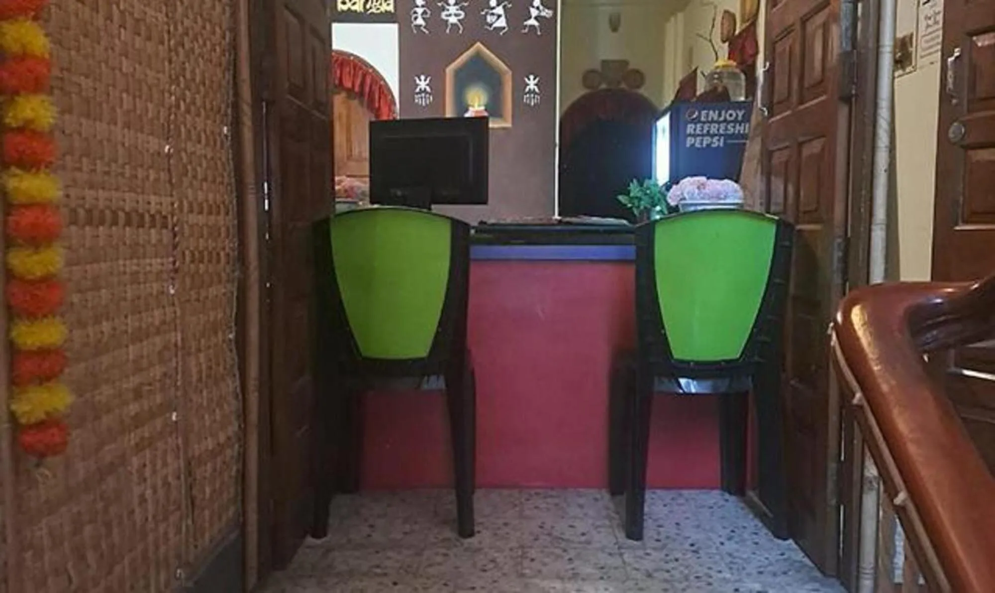 Lobby or reception in FabHotel Sonar Bangla