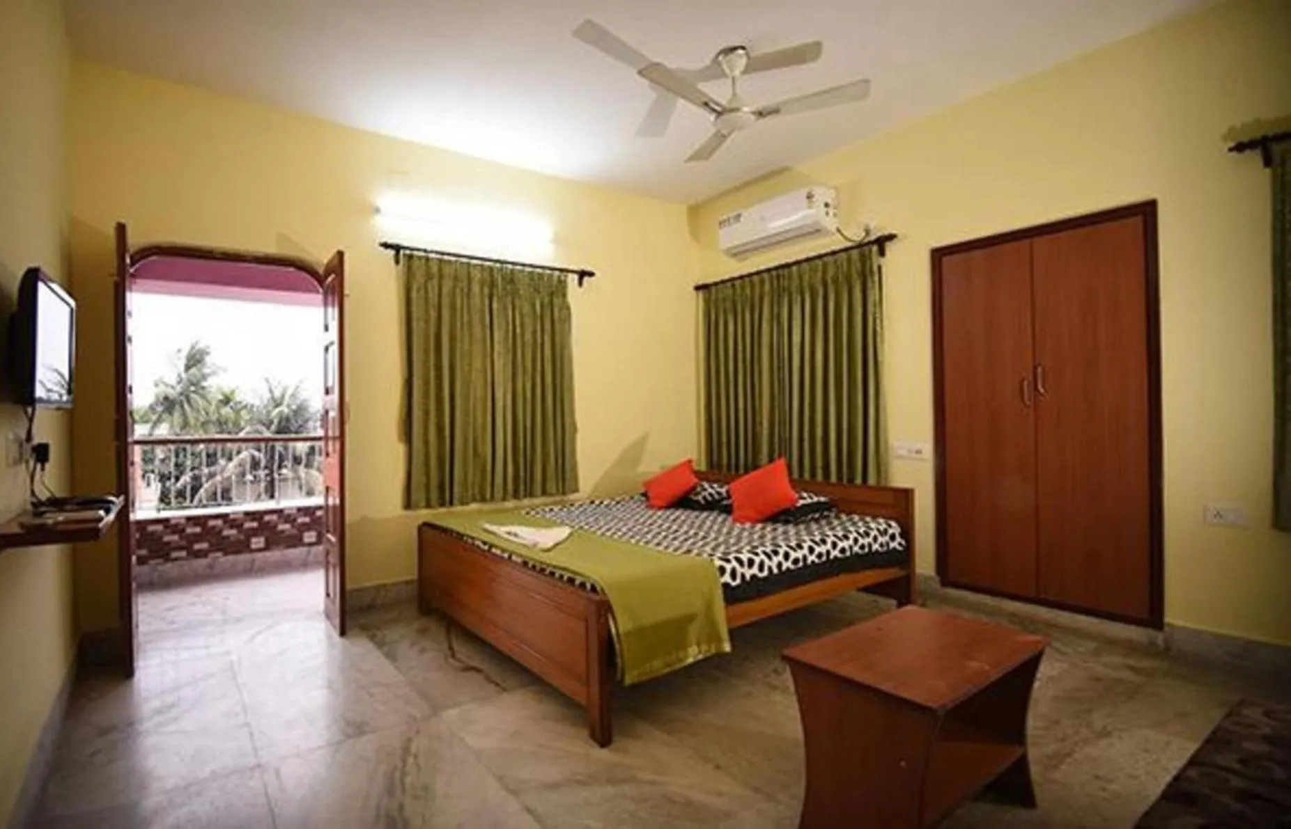 Bed in FabHotel Sonar Bangla