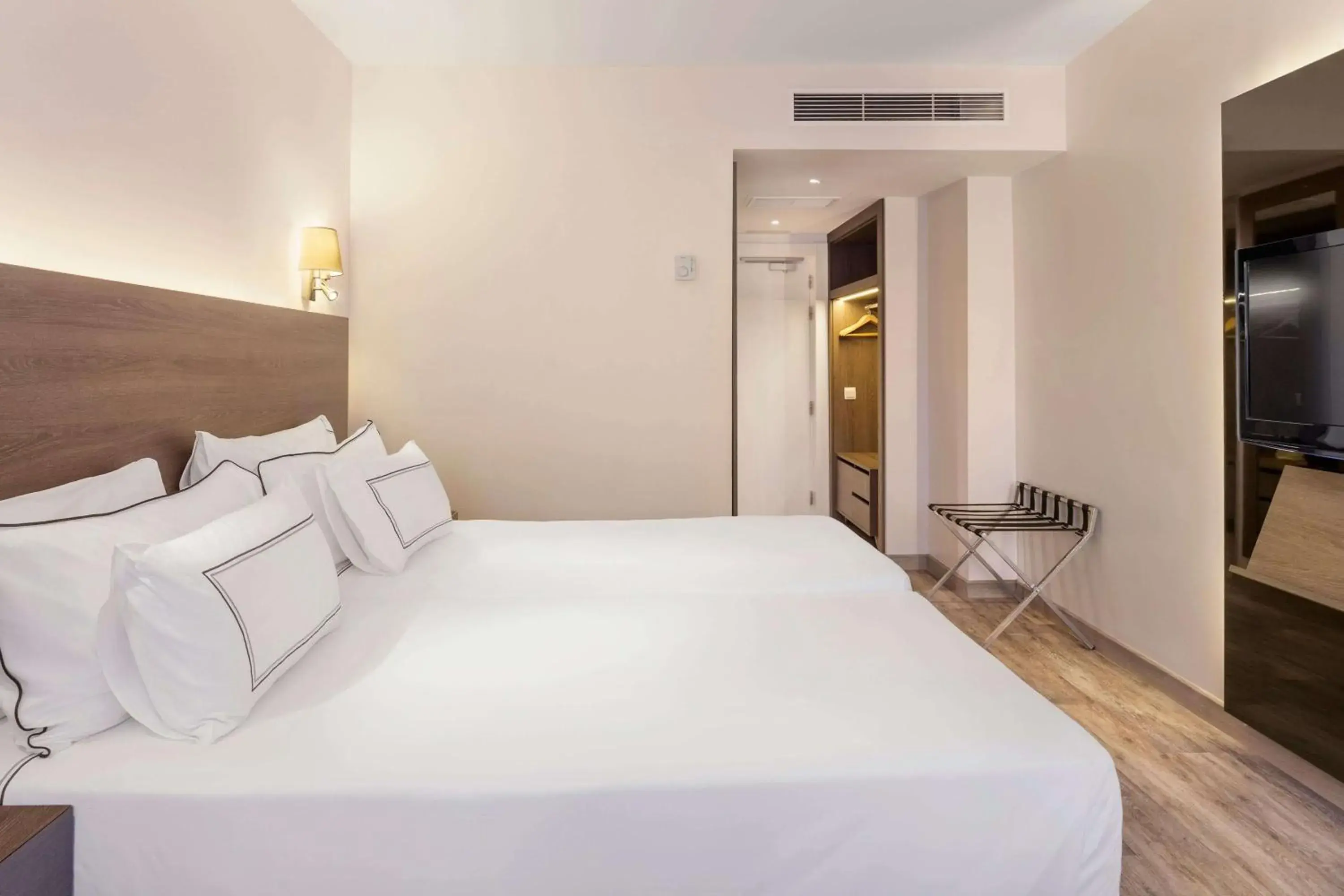 Bedroom, Bed in Melia Lebreros Bedroom, Bed in Melia Lebreros