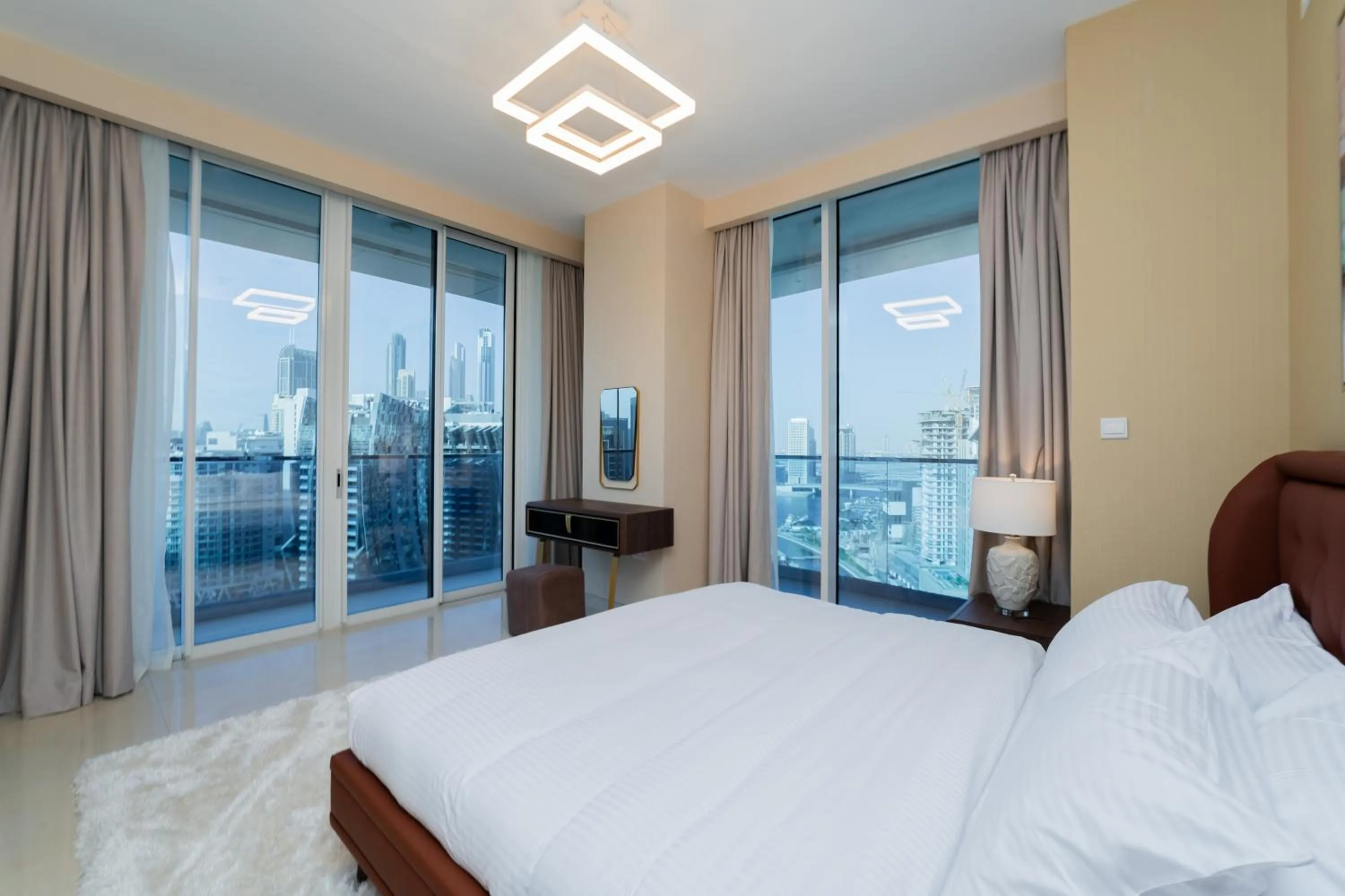 Bed in Kasco Homes Waves Tower Business Bay