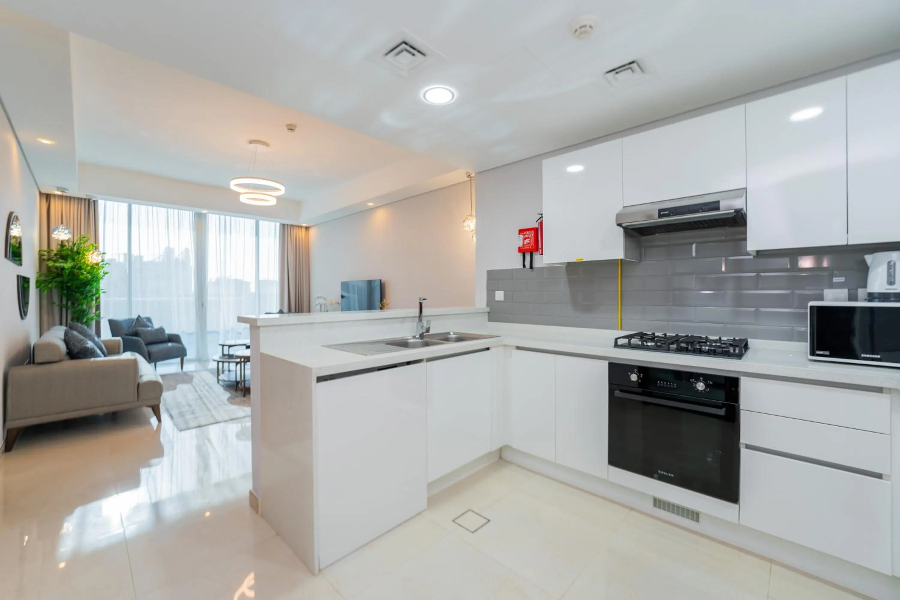 Kitchen or kitchenette in Kasco Homes Waves Tower Business Bay