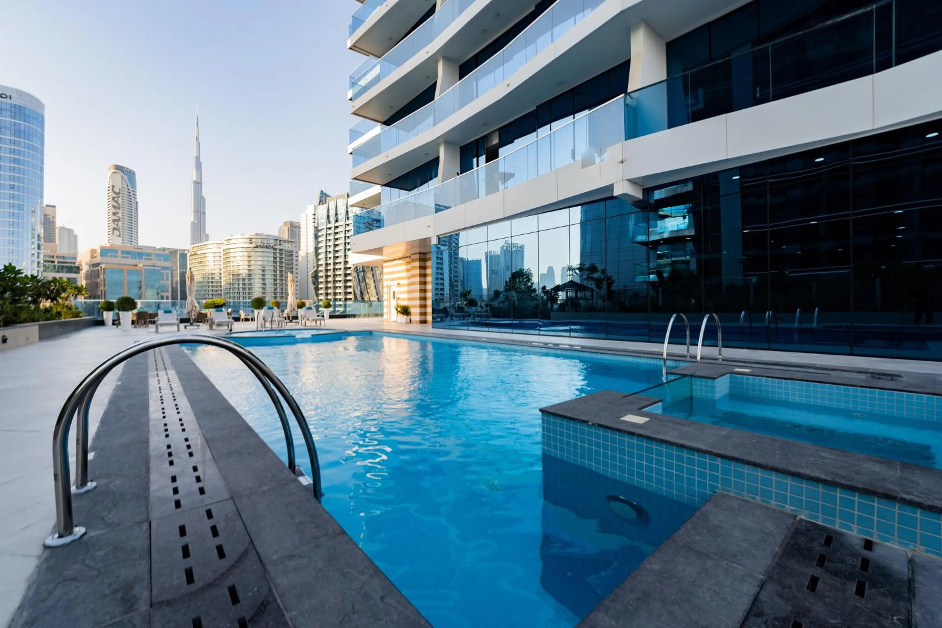 Swimming pool in Kasco Homes Waves Tower Business Bay