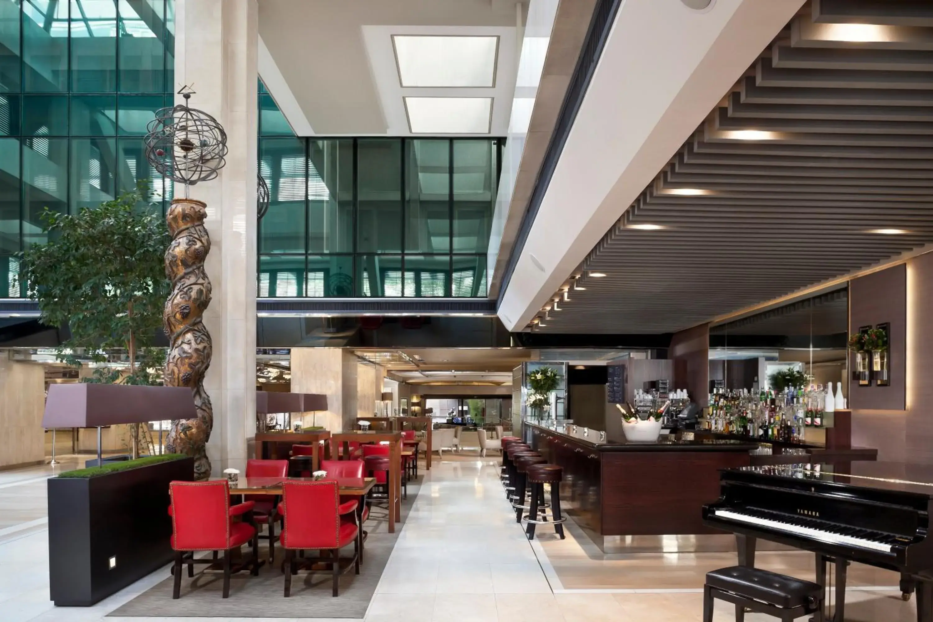 Lobby or reception in Melia Castilla Lobby or reception in Melia Castilla