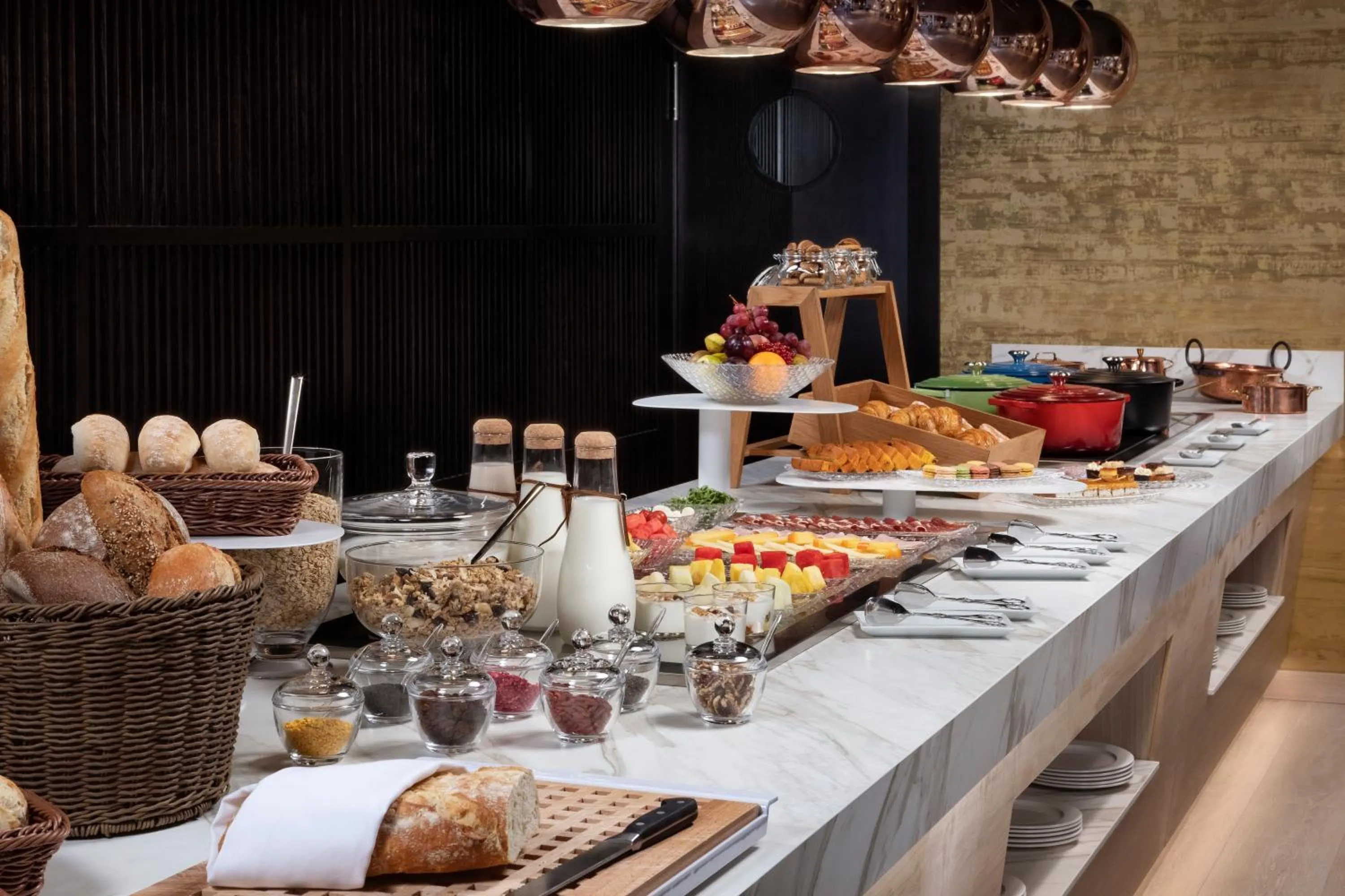 Communal lounge/ TV room in Melia Castilla