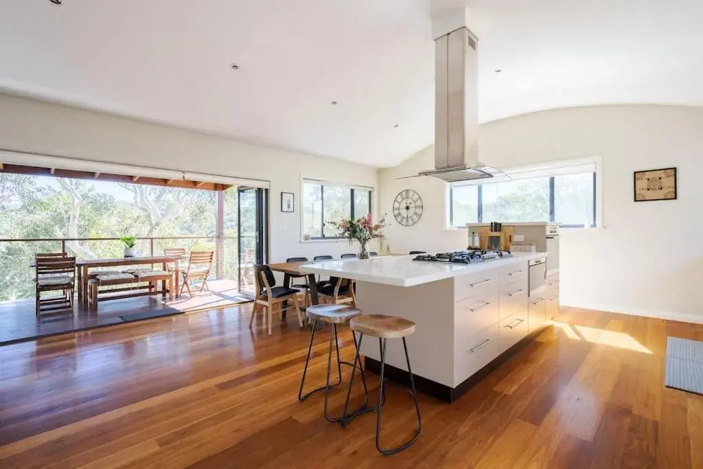Alleura House Serene Bushland 4BR Families Groups Alleura House Serene Bushland 4BR Families Groups