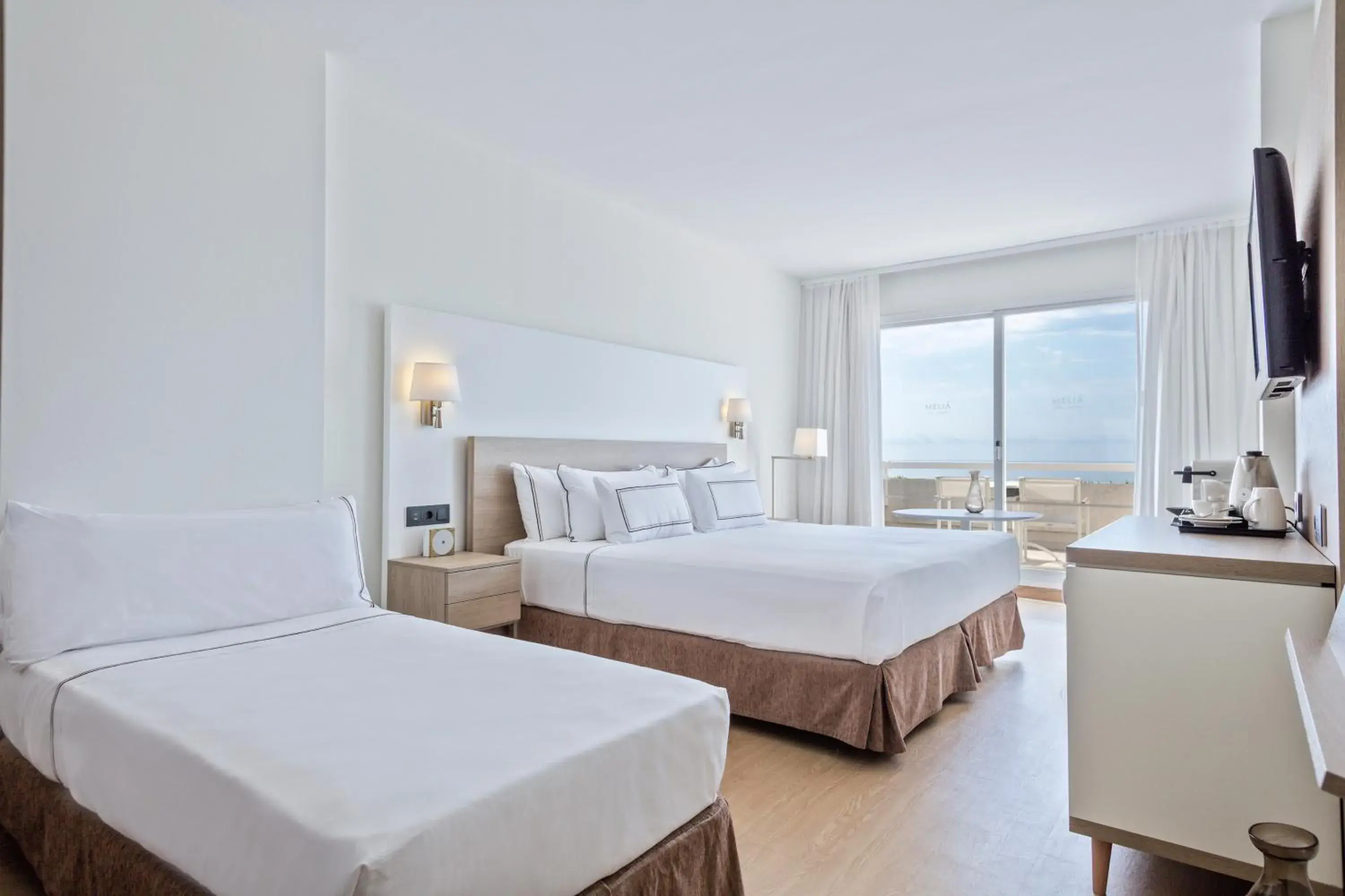 TV and multimedia, Bed in Melia Sitges TV and multimedia, Bed in Melia Sitges