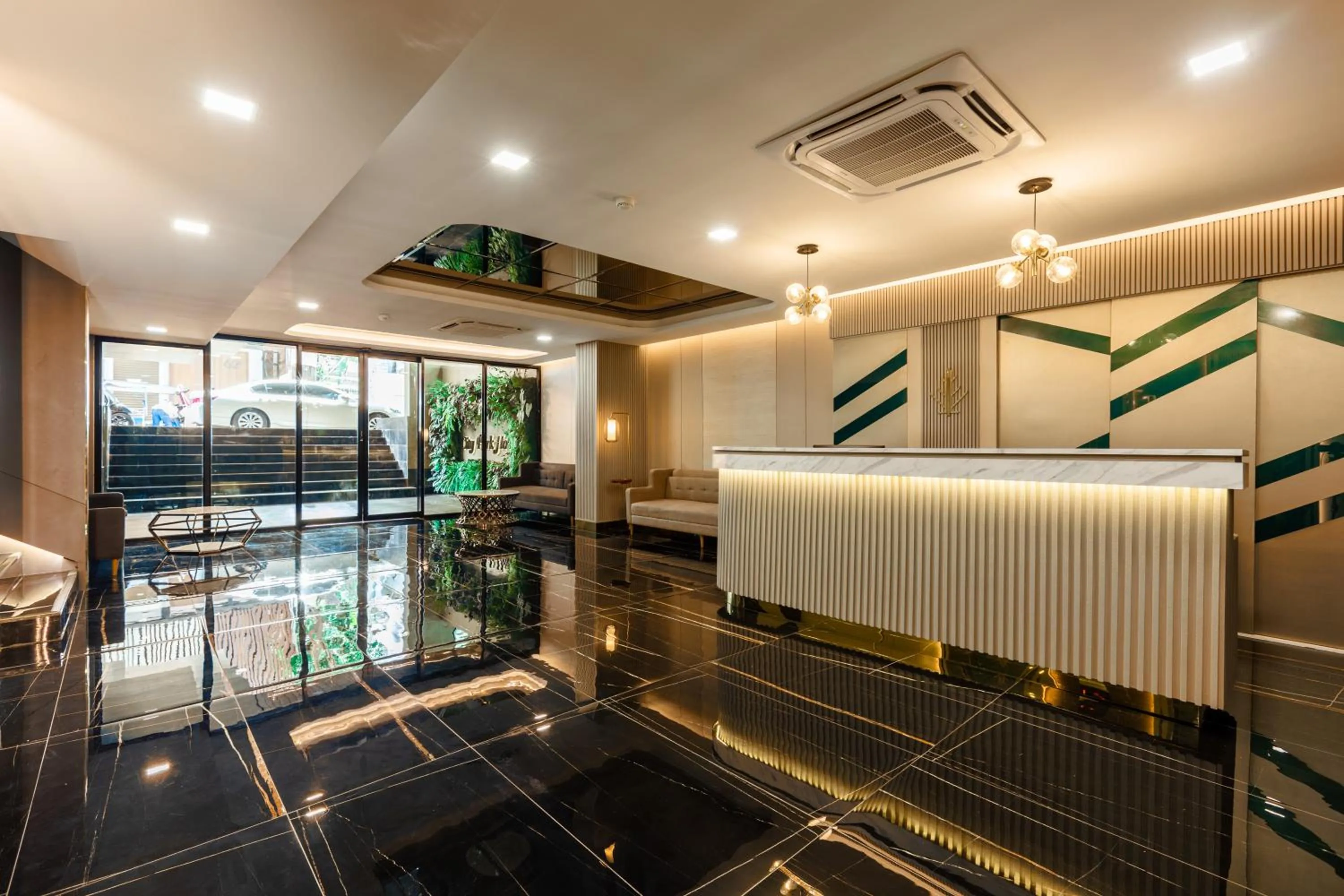 Lobby or reception in City Park Hotel Bangkok Pratunam by PCL