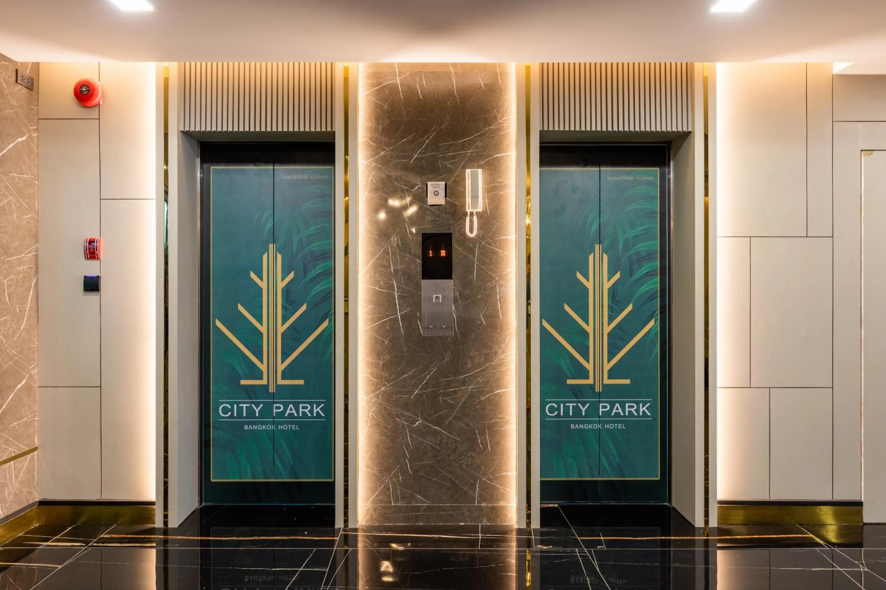 elevator in City Park Hotel Bangkok Pratunam by PCL