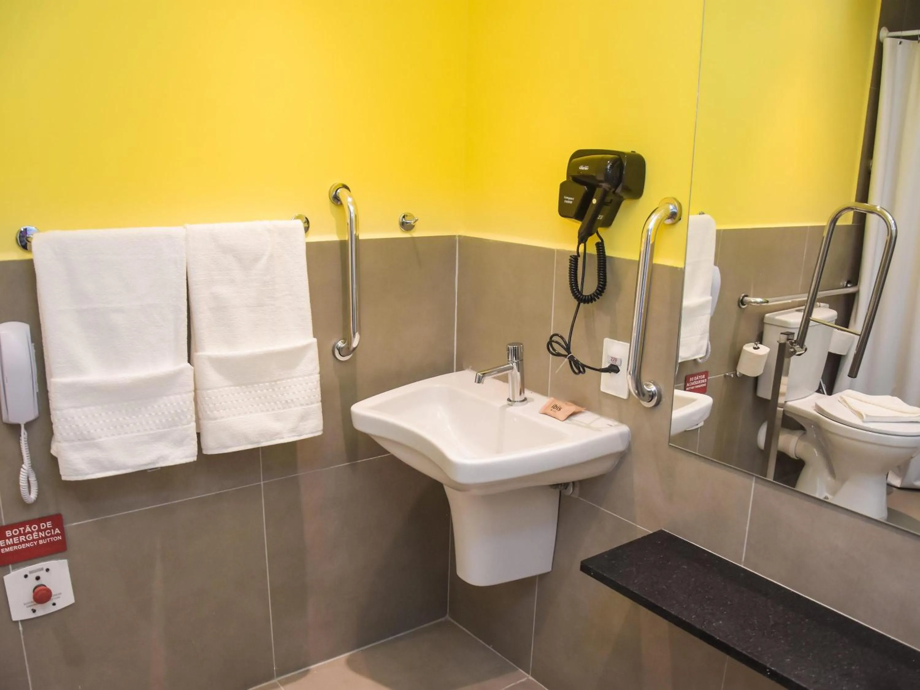 Bedroom in Ibis Styles Garanhuns