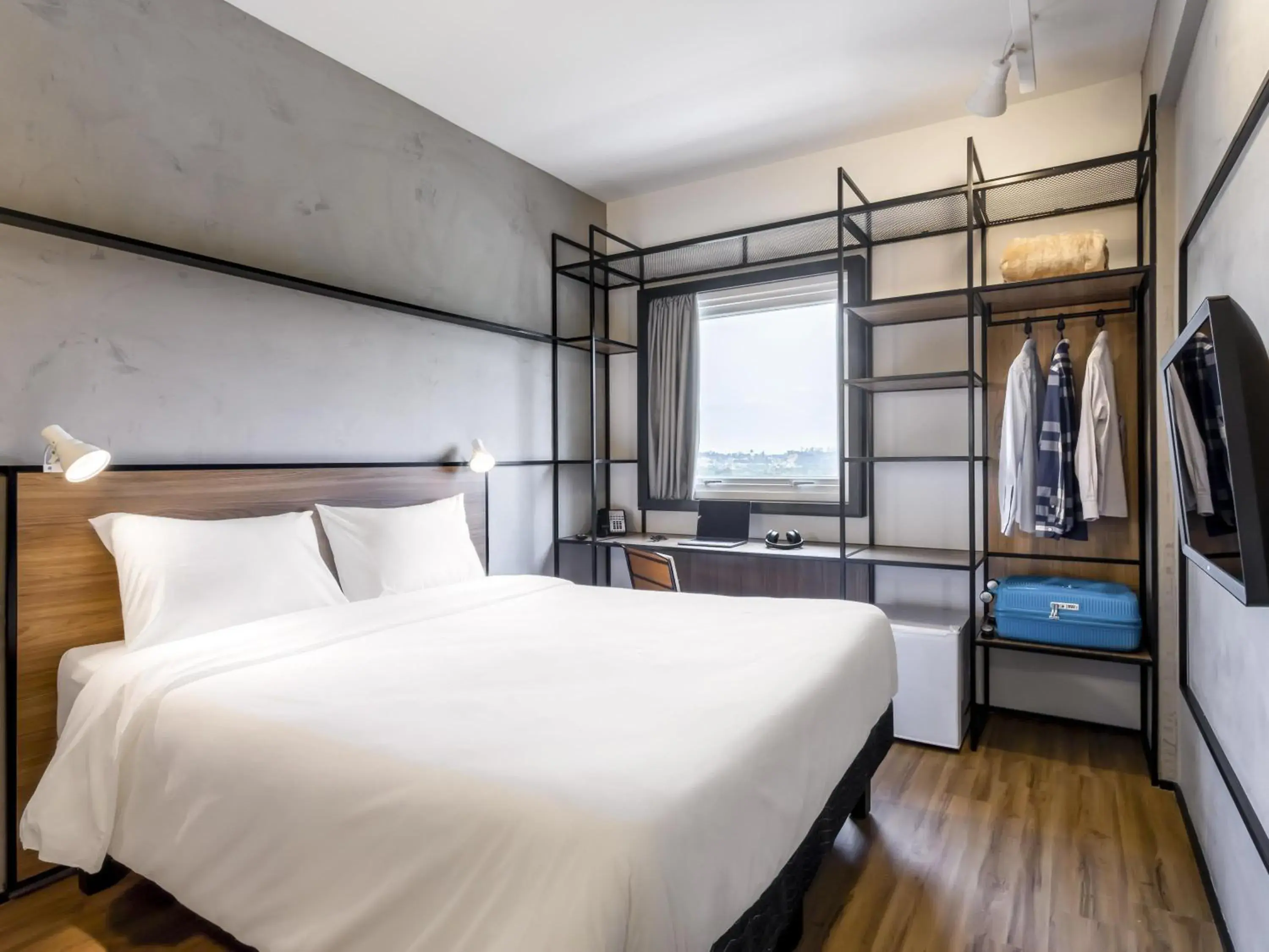 Bedroom, Bed in Ibis Aruja Bedroom, Bed in Ibis Aruja