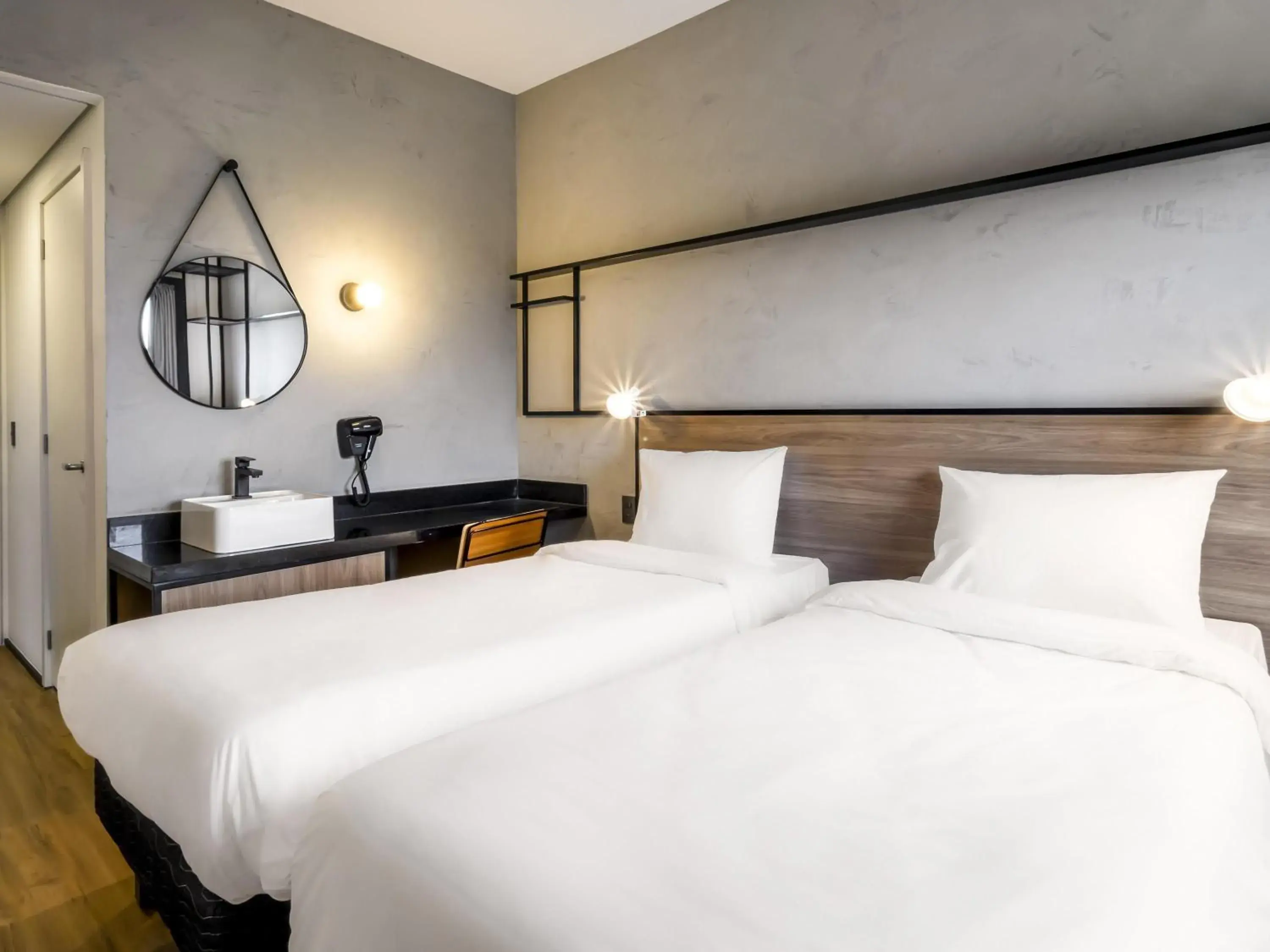 Bedroom, Bed in Ibis Aruja Bedroom, Bed in Ibis Aruja