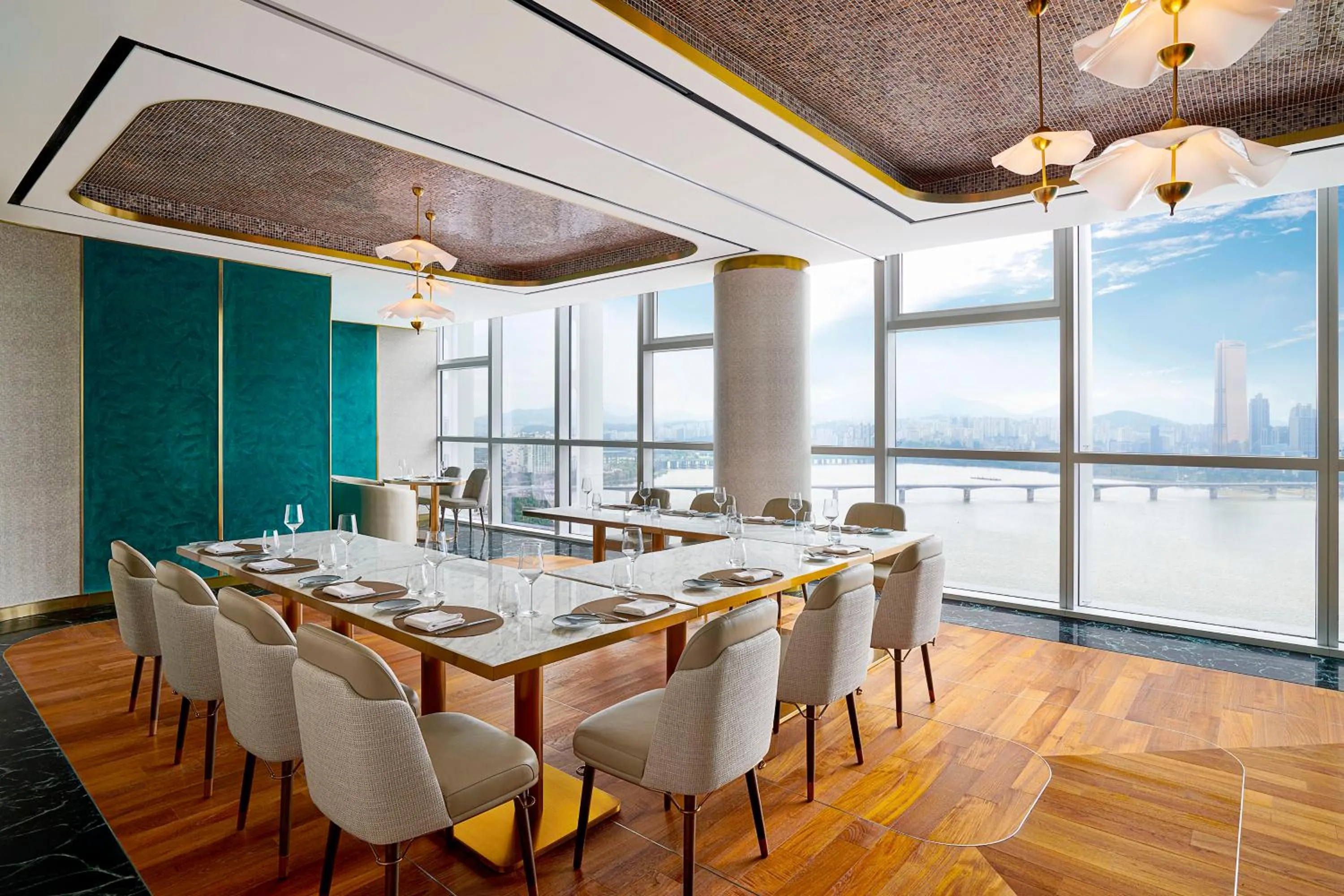 Dining area in Naru Ambassador Hotel Seoul - MGallery Collection