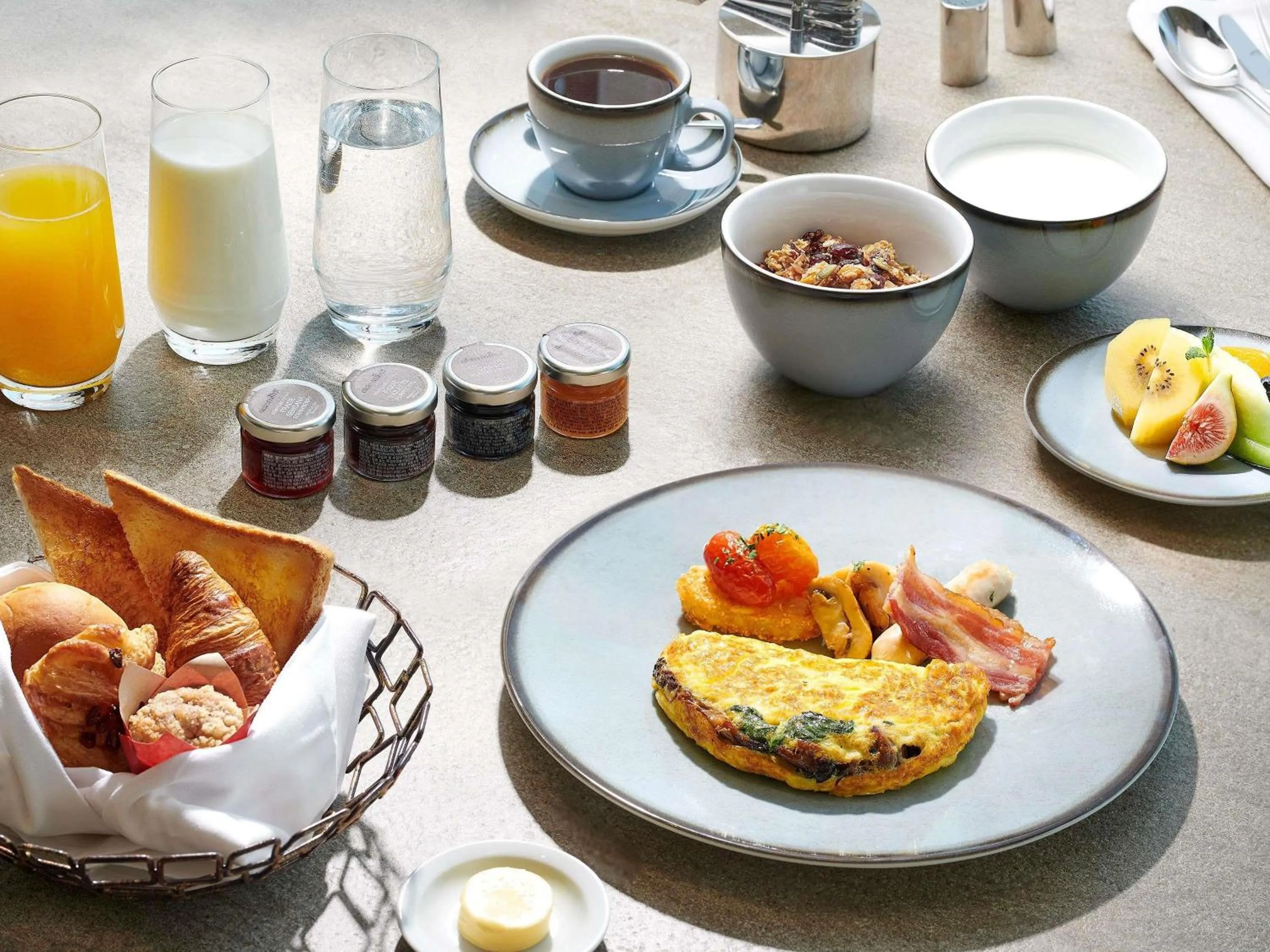 Breakfast in Naru Ambassador Hotel Seoul - MGallery Collection