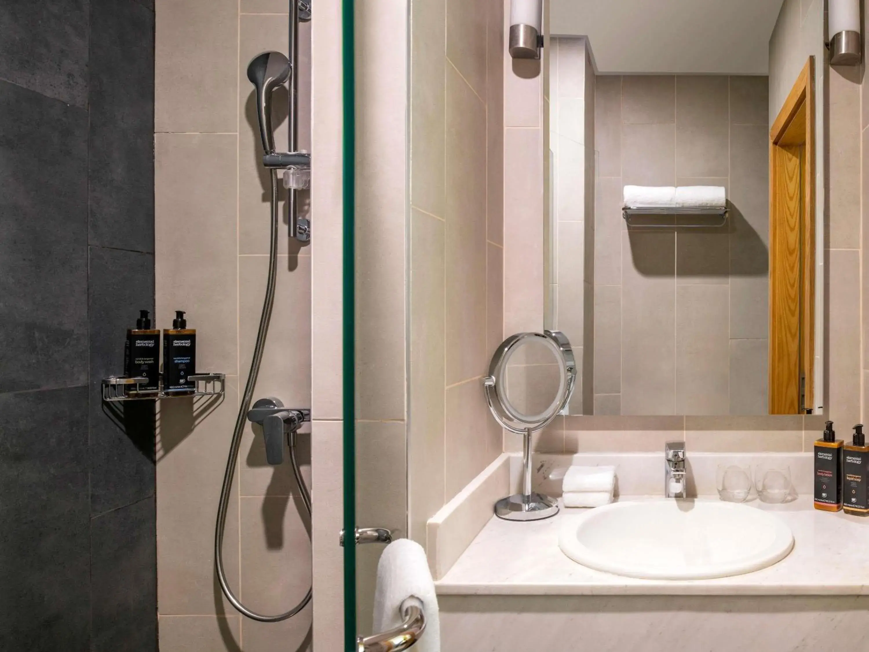 Bedroom in Adagio Doha Bedroom in Adagio Doha