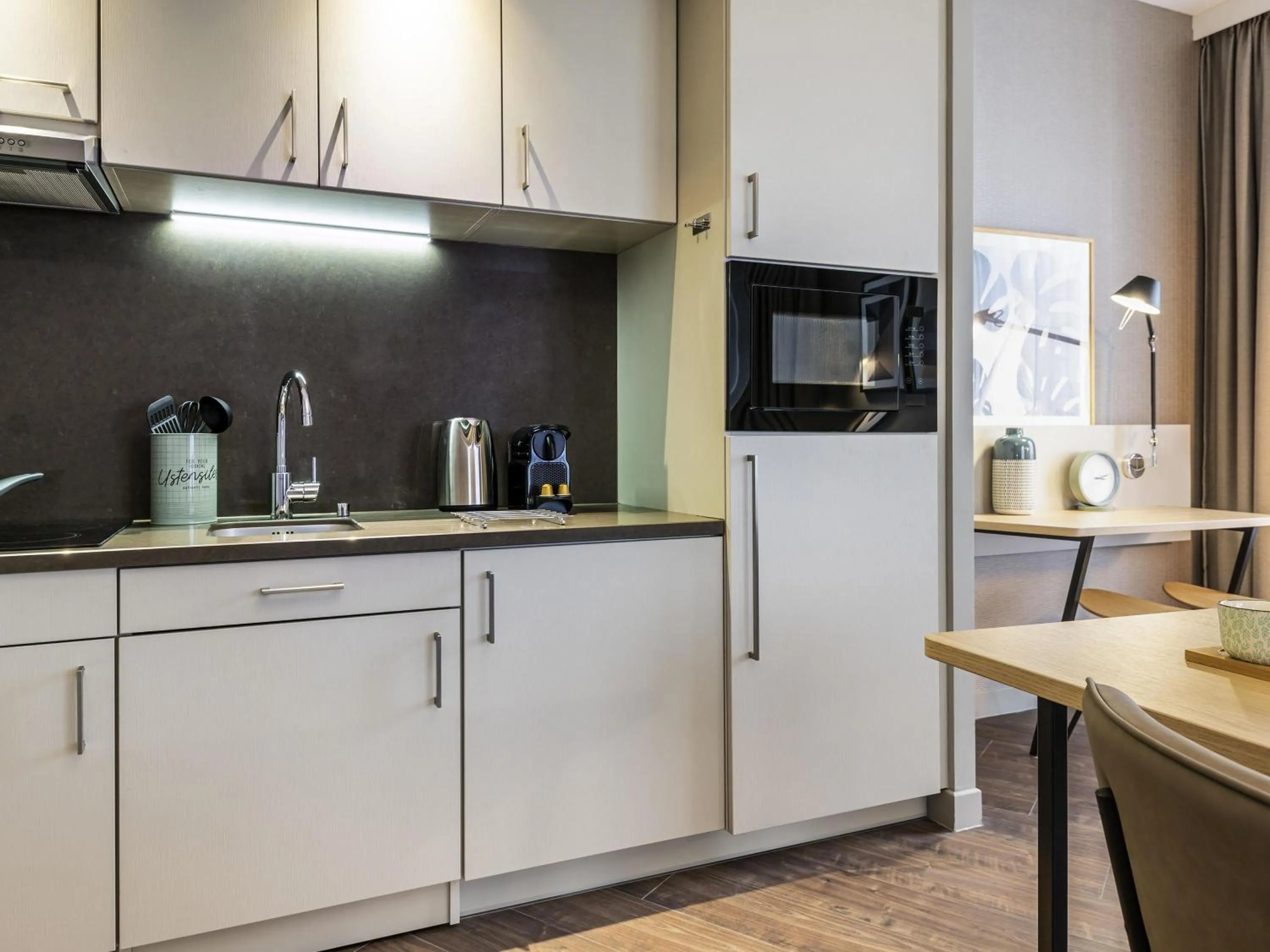 Bedroom in Aparthotel Adagio Glasgow Central