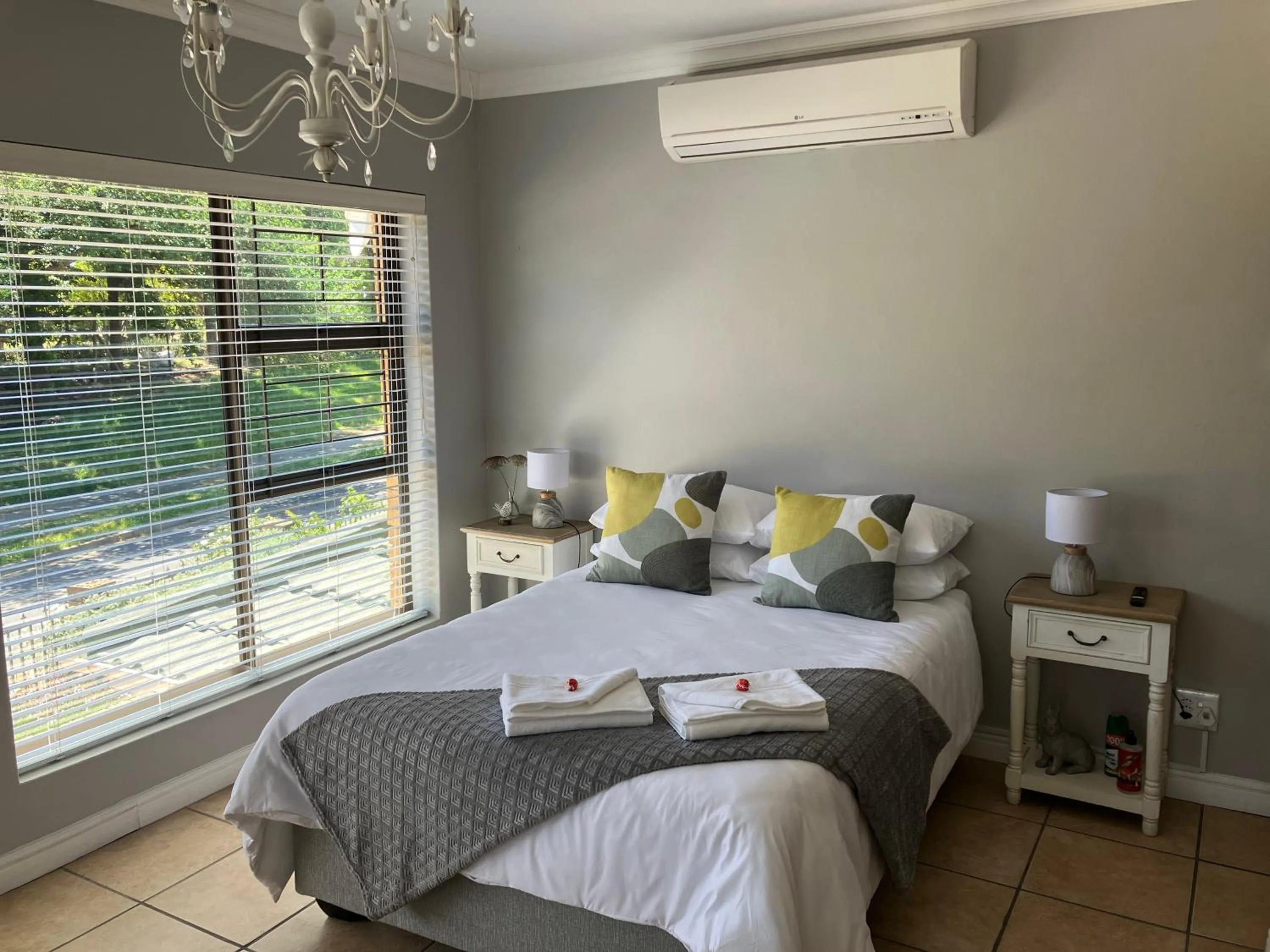 Bed in UpperRoom Ceres -Indoor Braai